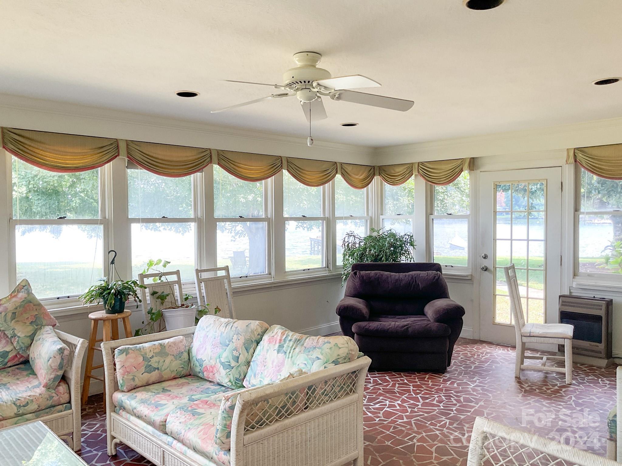 Sunset Pointe - Residential