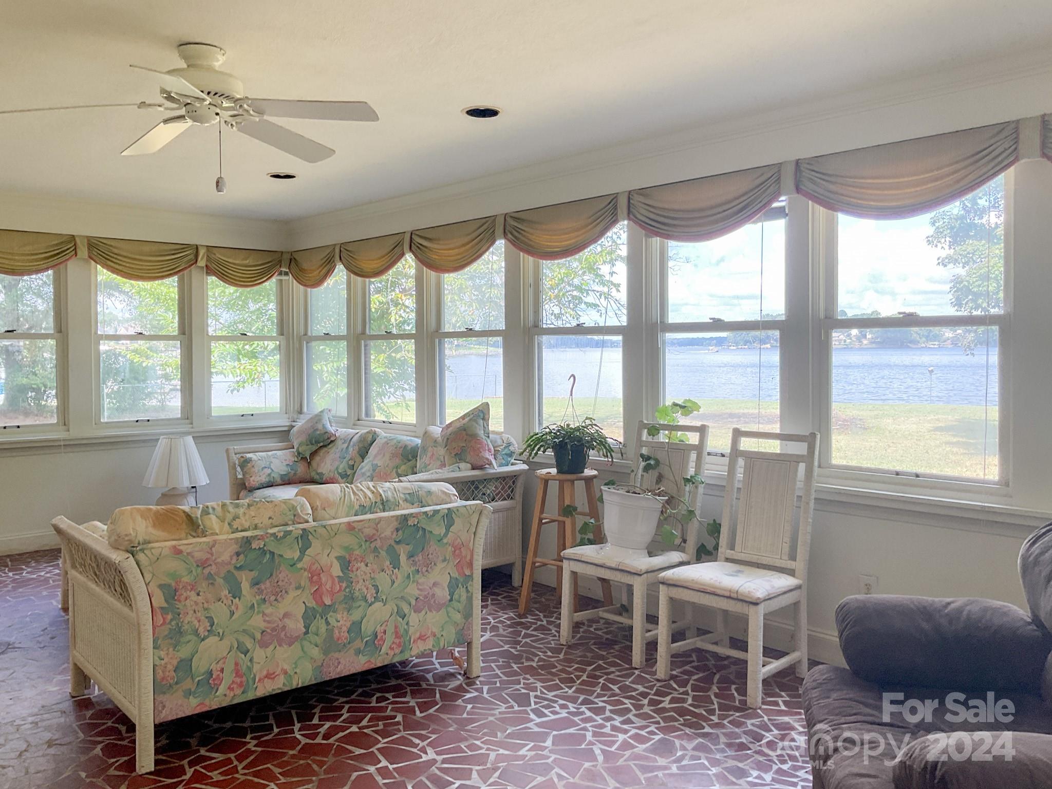 Sunset Pointe - Residential