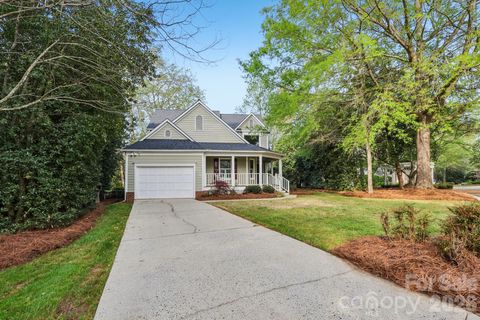 Photo of 206 Millingport Lane, New London, NC 28127 (MLS # 4358990)