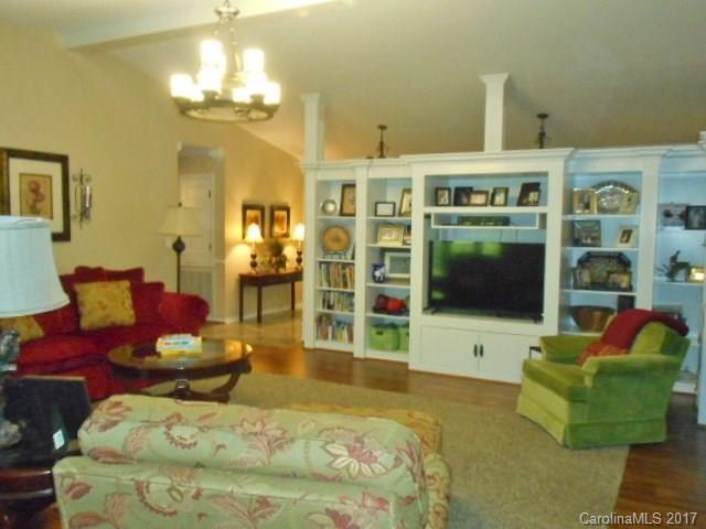 Forest Hills - Residential