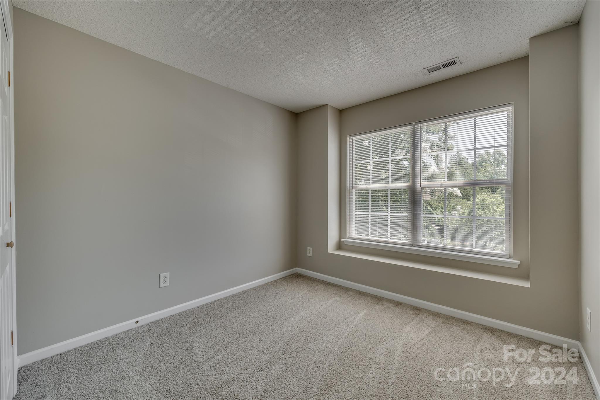 Windsor Trace - Residential