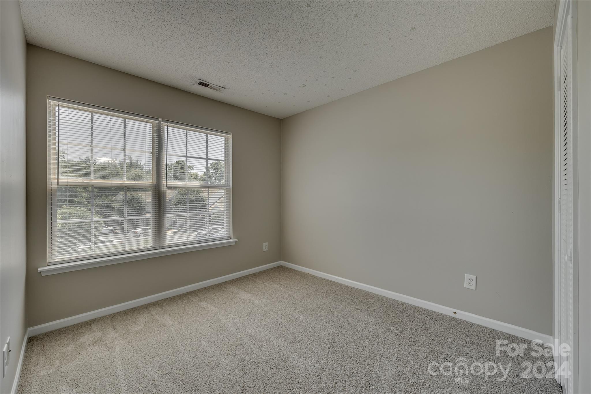 Windsor Trace - Residential