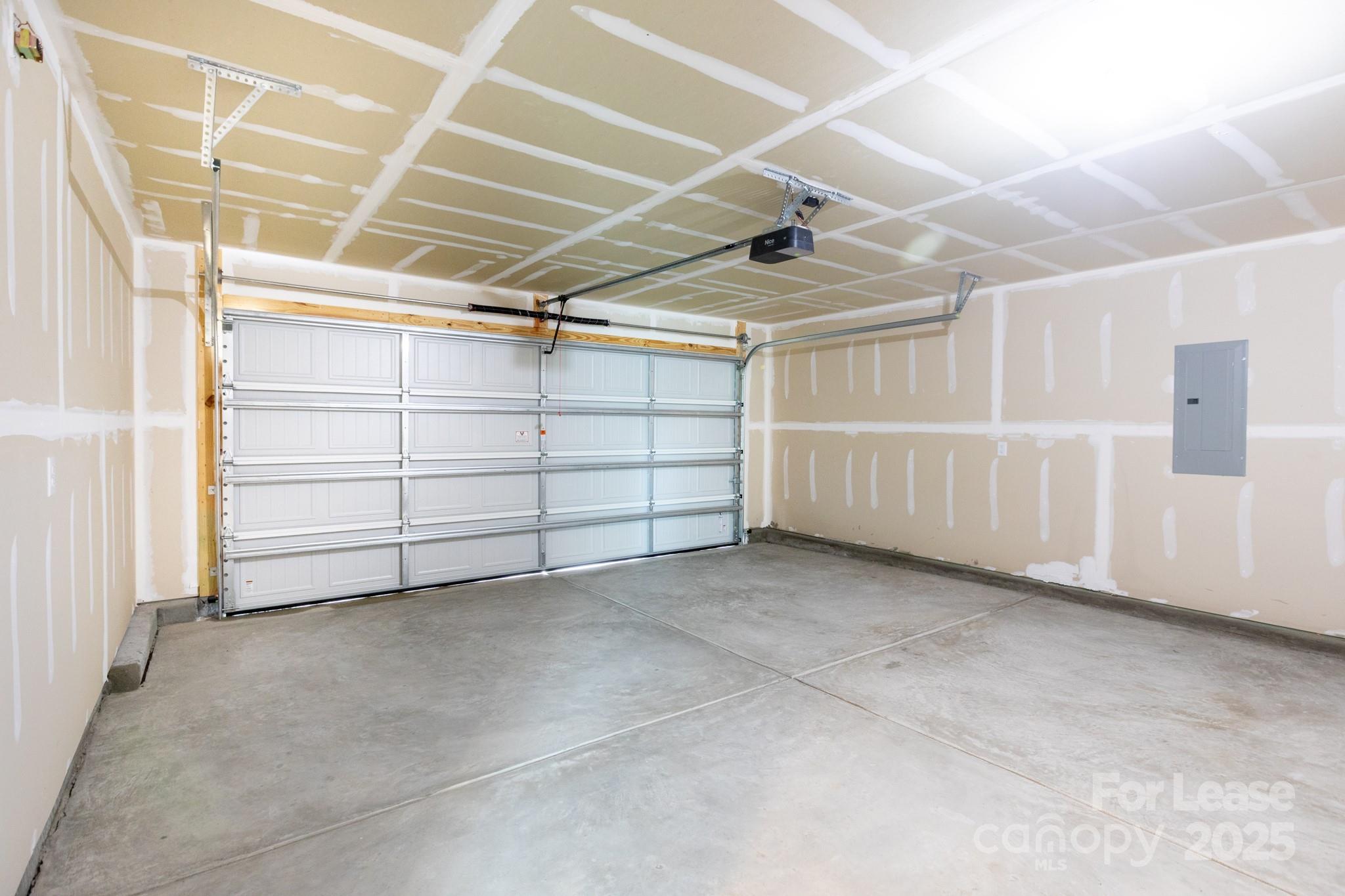 The Retreat at Cameron Commons - Residential Lease