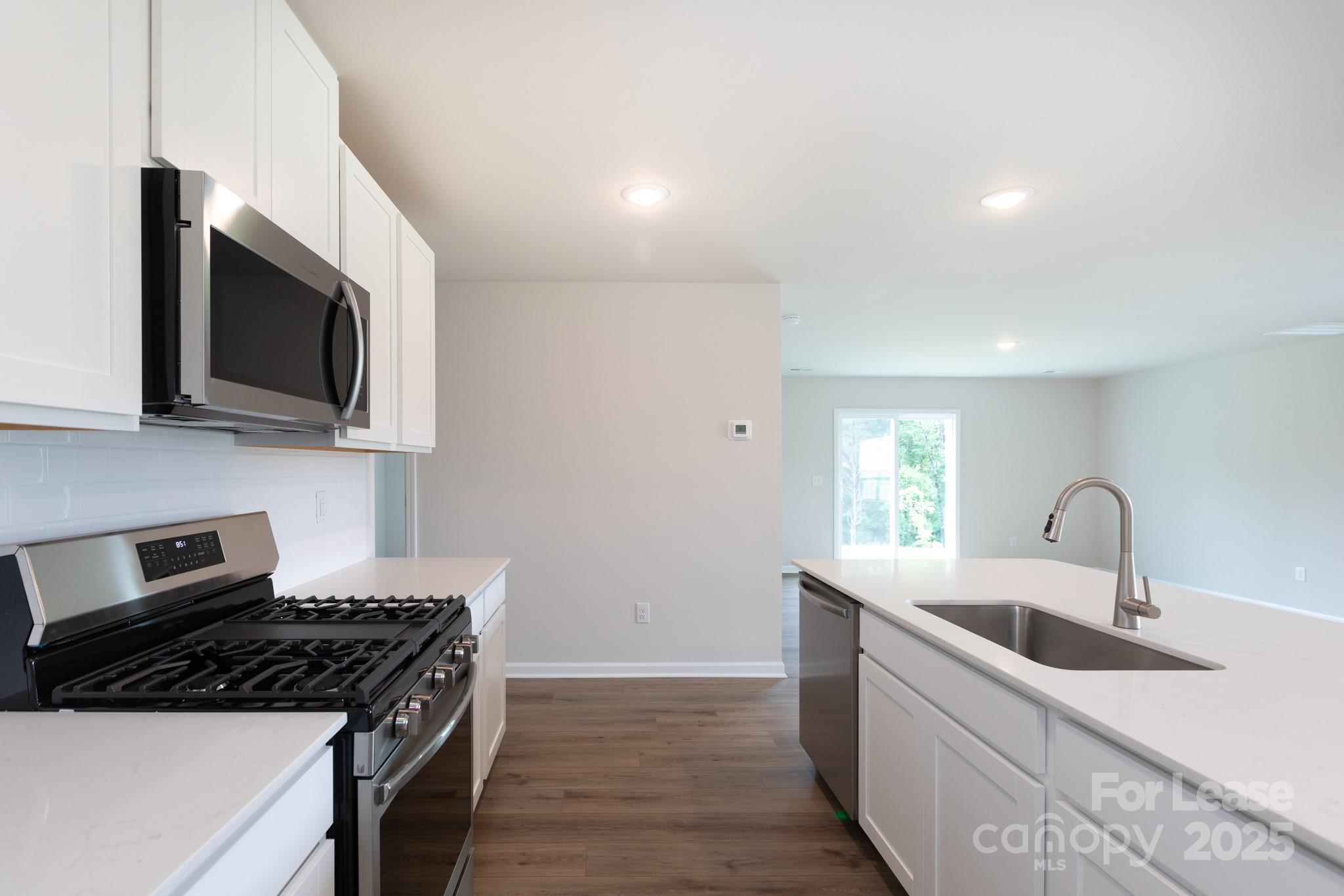 The Retreat at Cameron Commons - Residential Lease