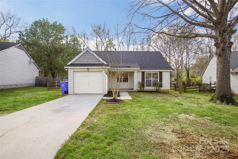 Photo of 13937 Dannemara Drive, Pineville, NC 28134 (MLS # 4291054)