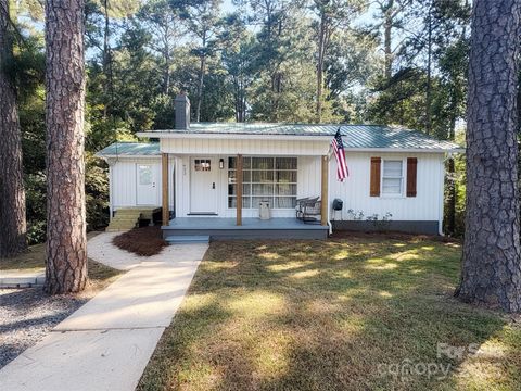 Photo of 622 Pee Dee Avenue, Norwood, NC 28128 (MLS # 4304894)