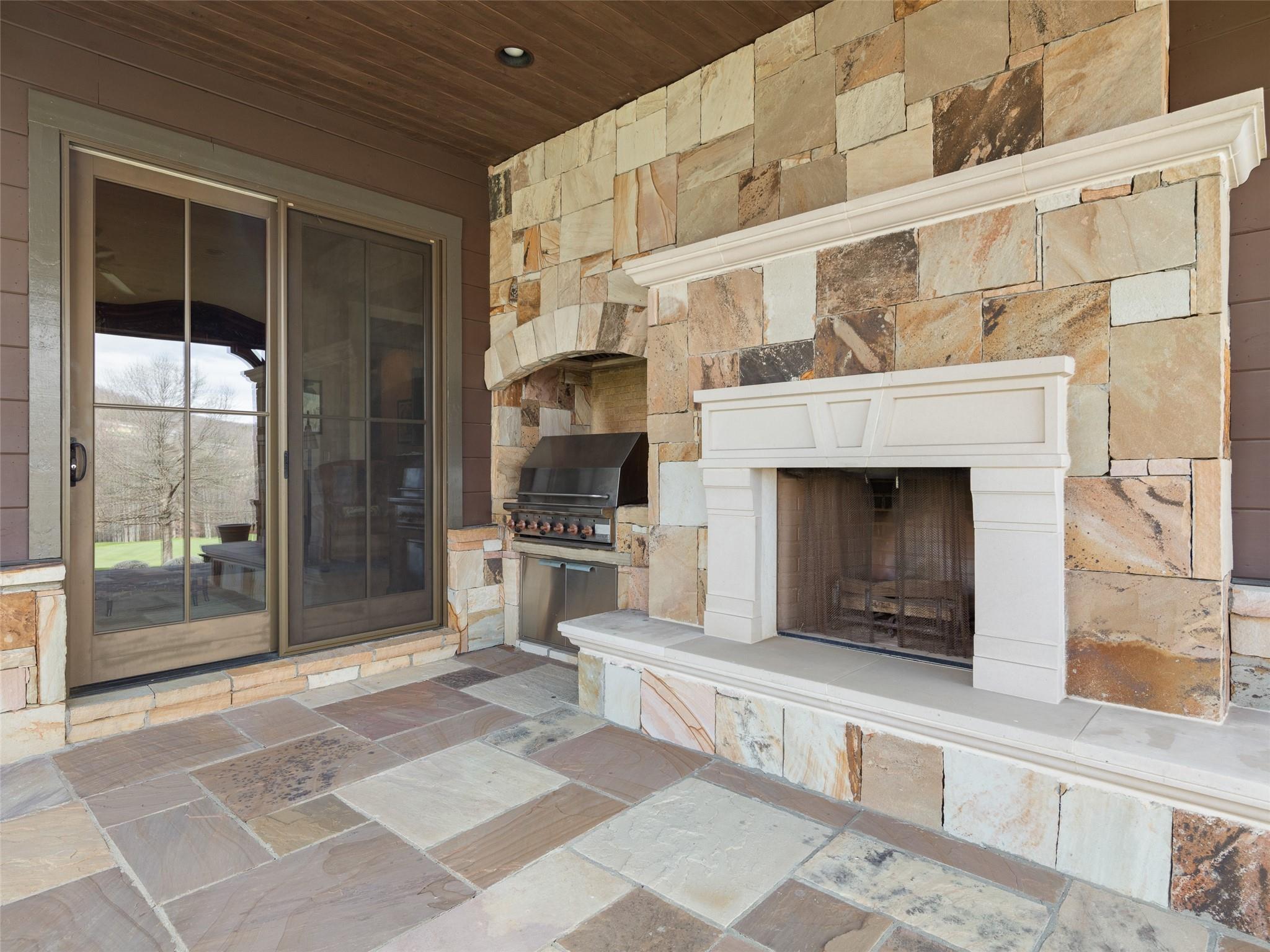 The Cliffs at Walnut Cove - Residential