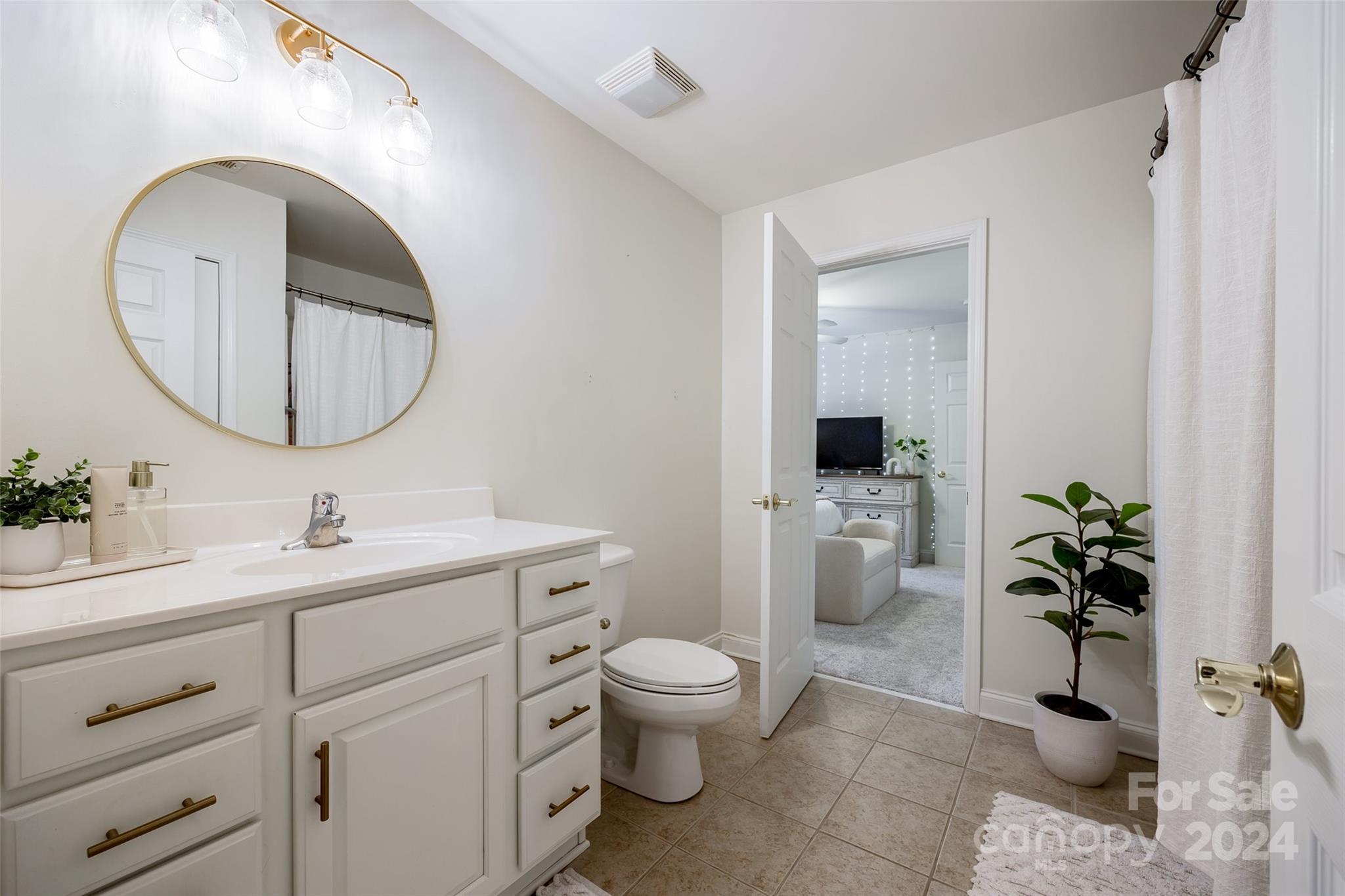 Lake Shore - Residential