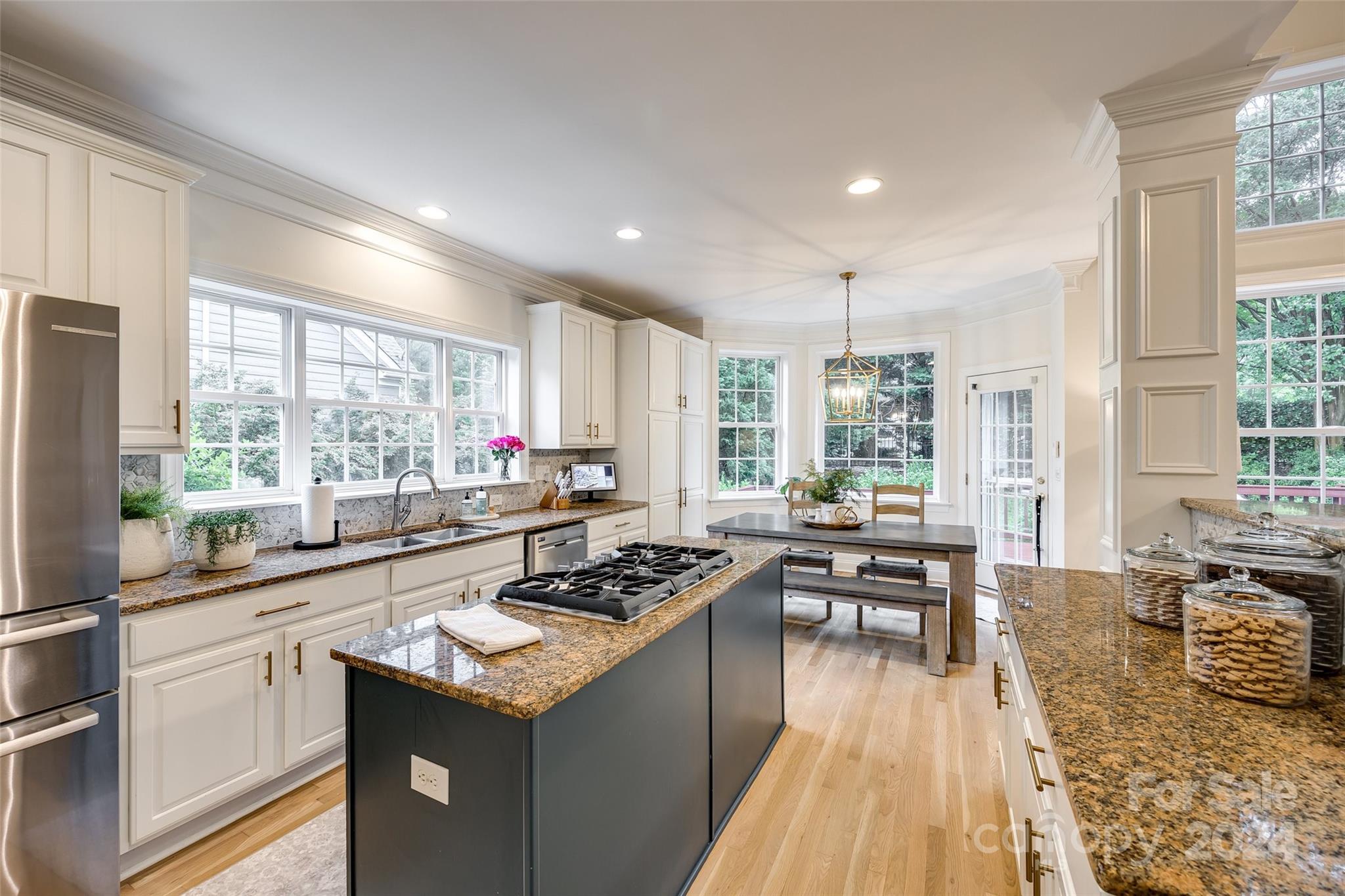 Lake Shore - Residential