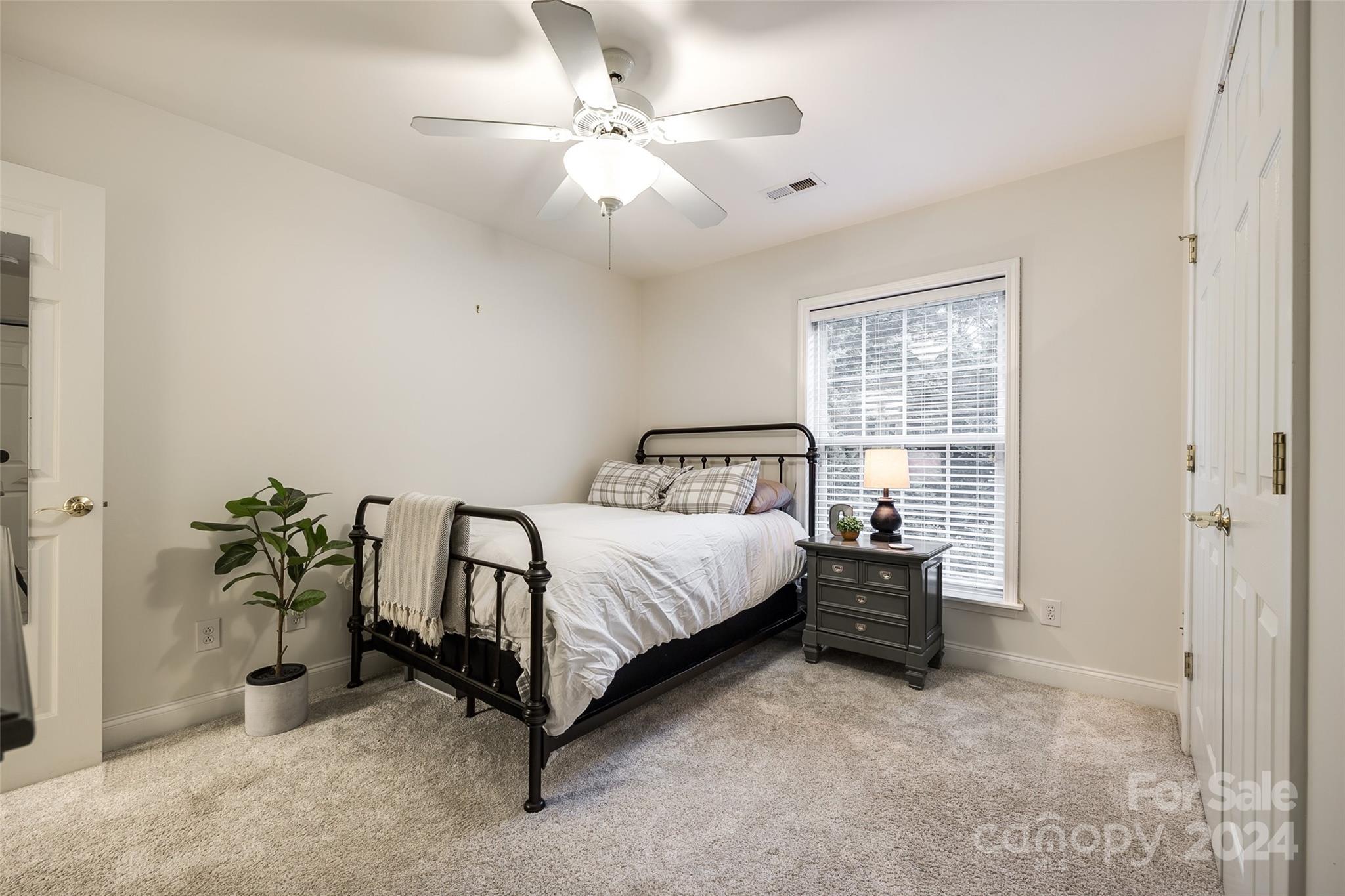 Lake Shore - Residential