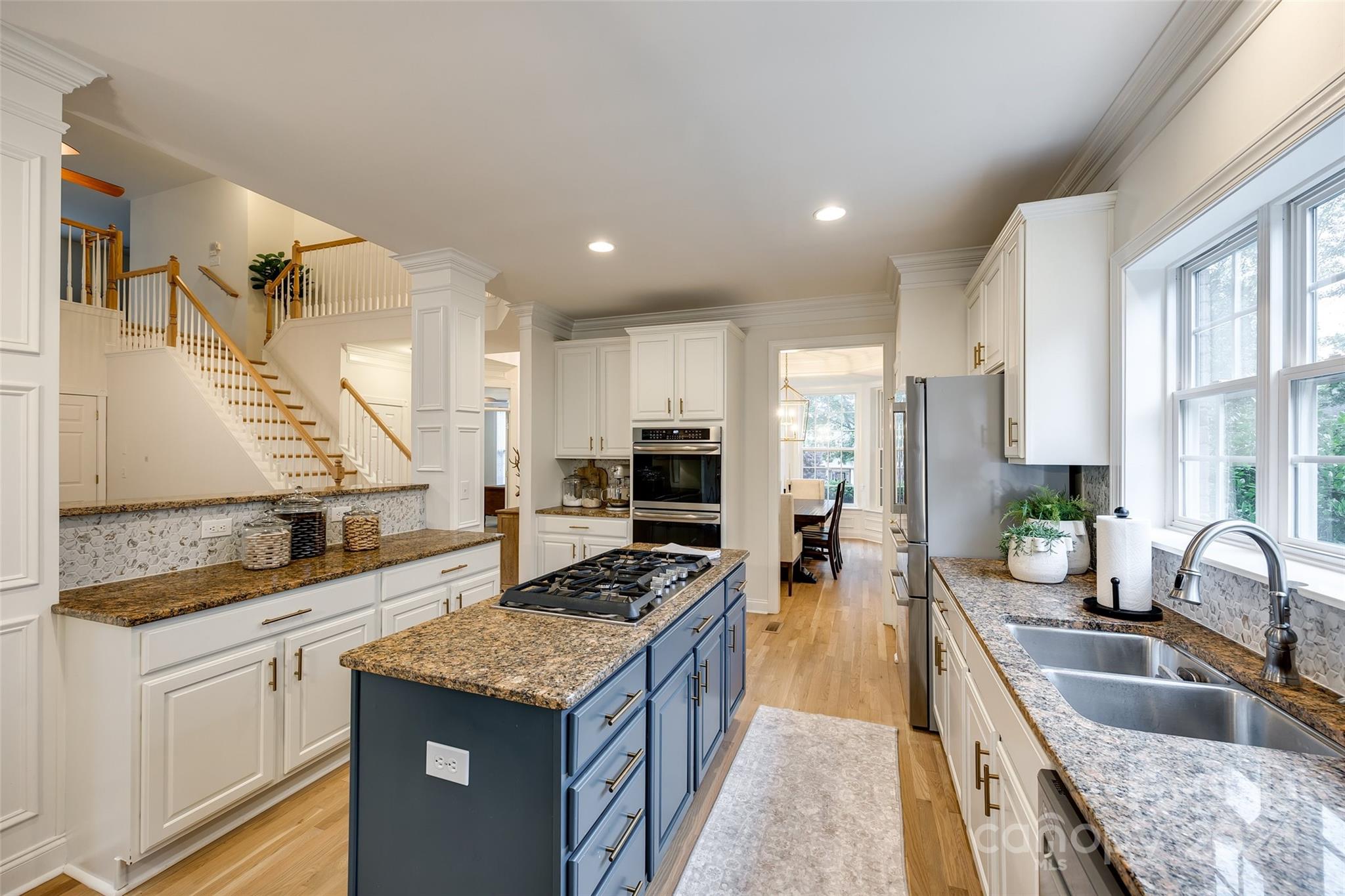 Lake Shore - Residential