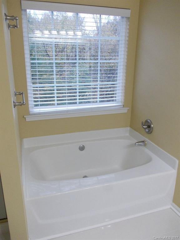 Highland Creek - Residential Lease