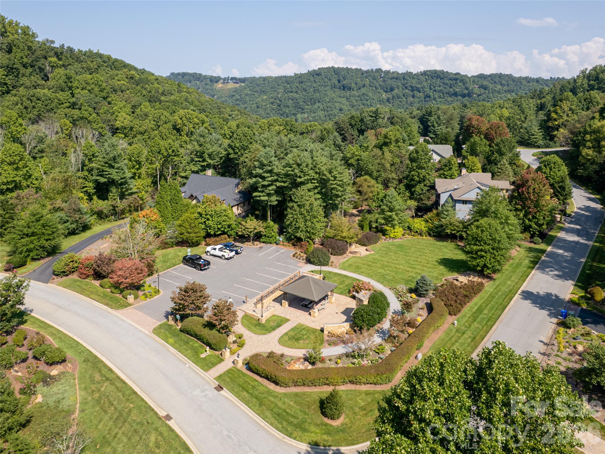 Reynolds Mountain - Land