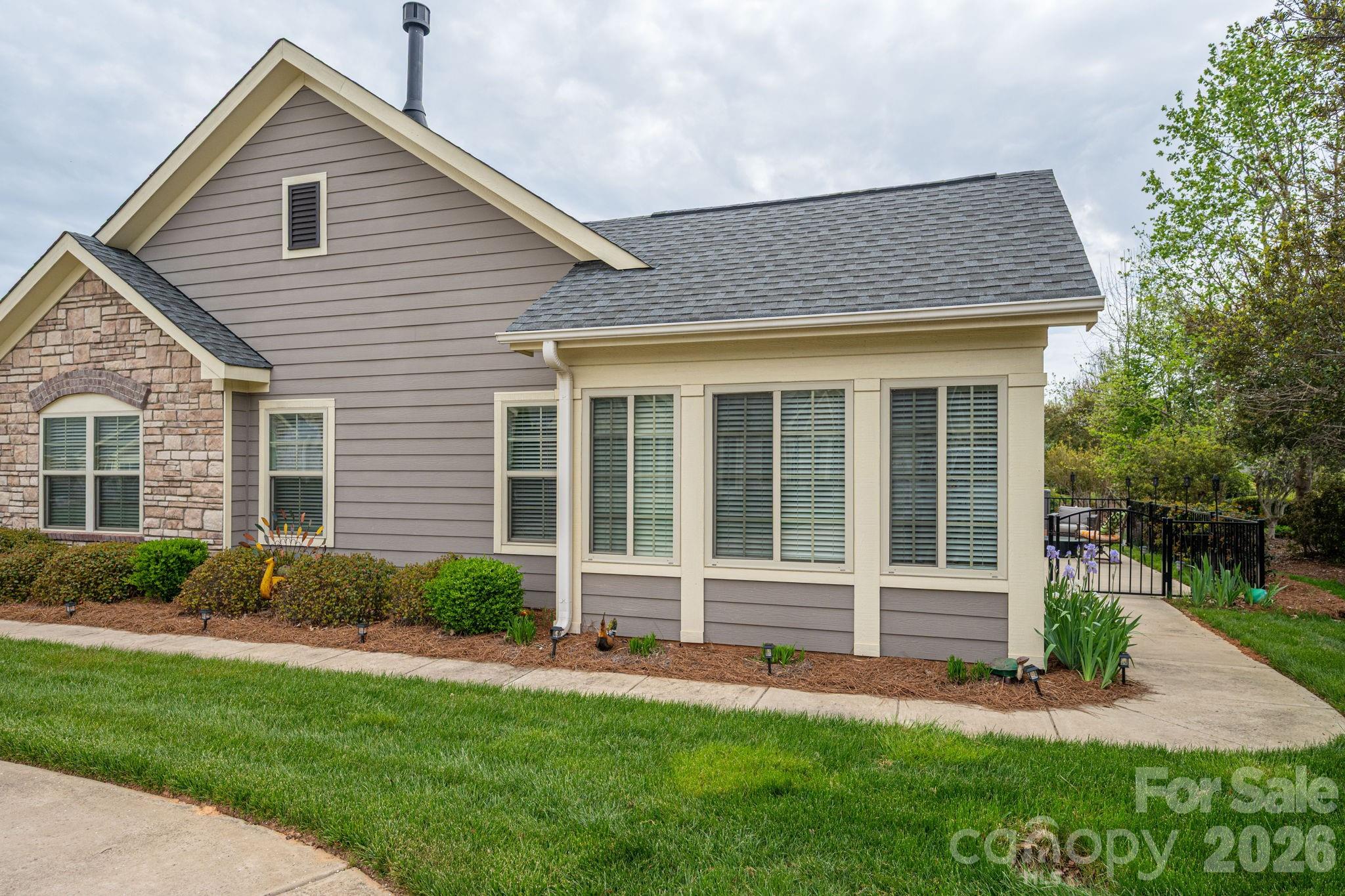 Villas at Robinson Oaks - Residential