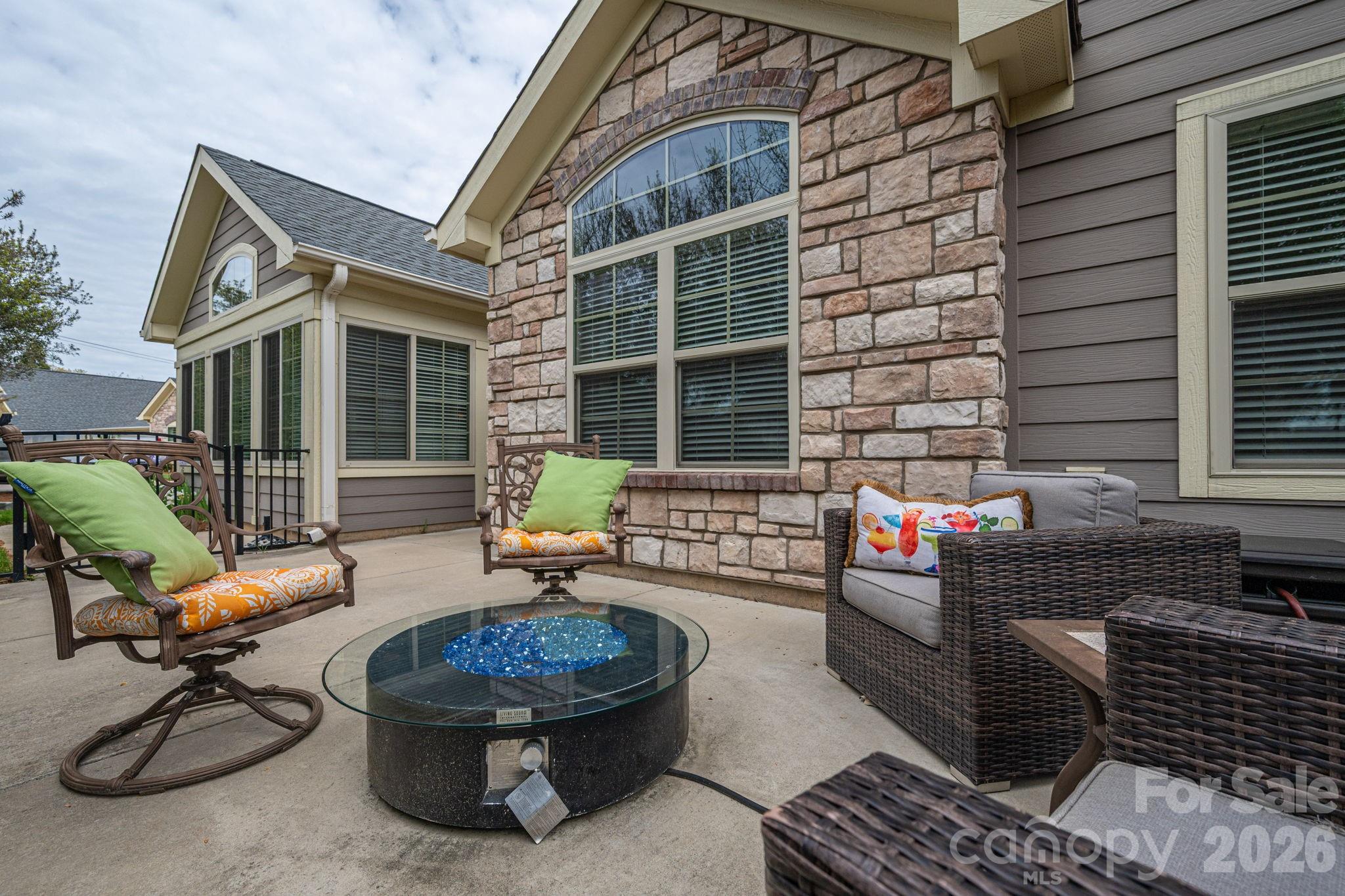 Villas at Robinson Oaks - Residential