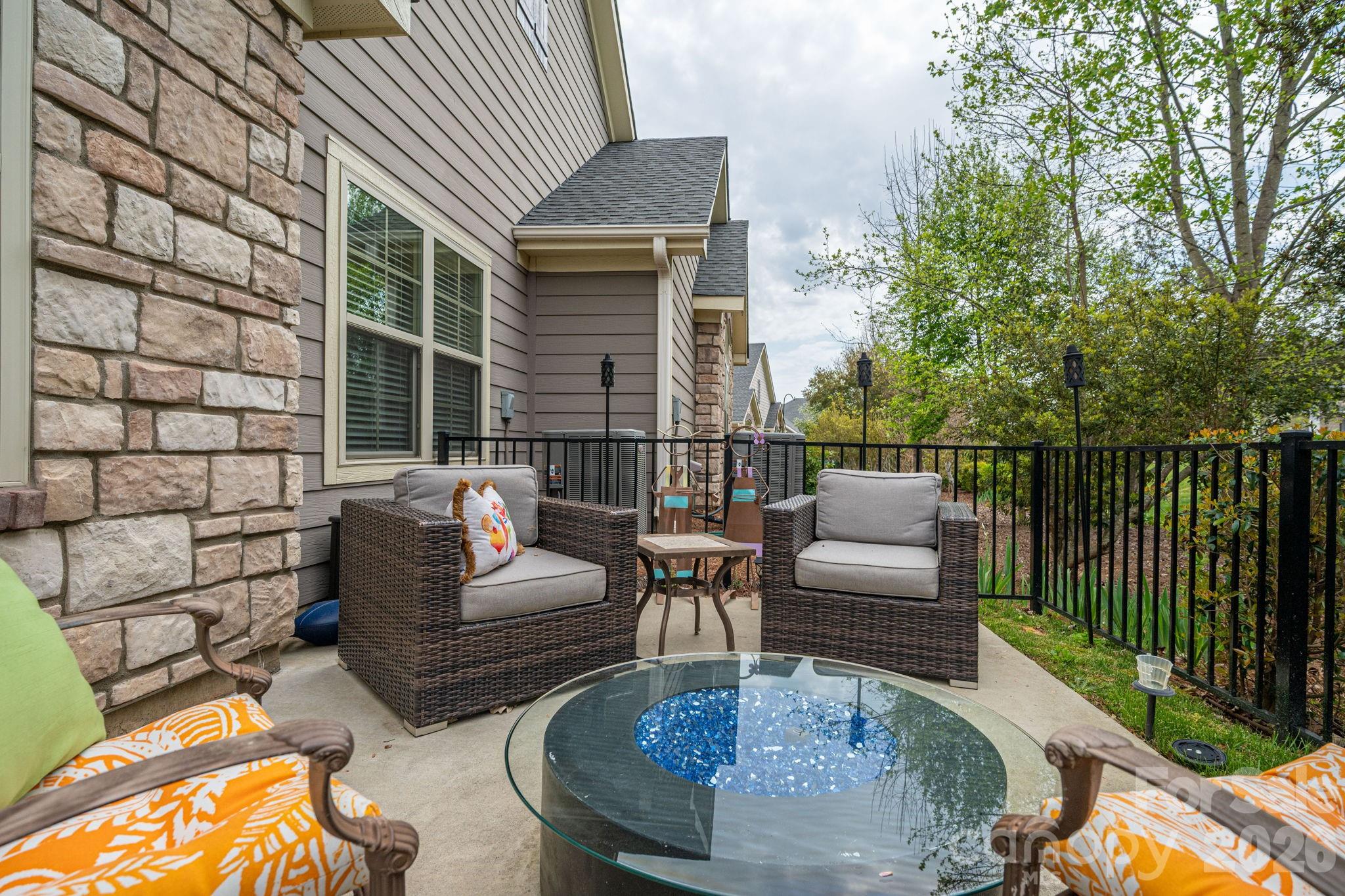 Villas at Robinson Oaks - Residential