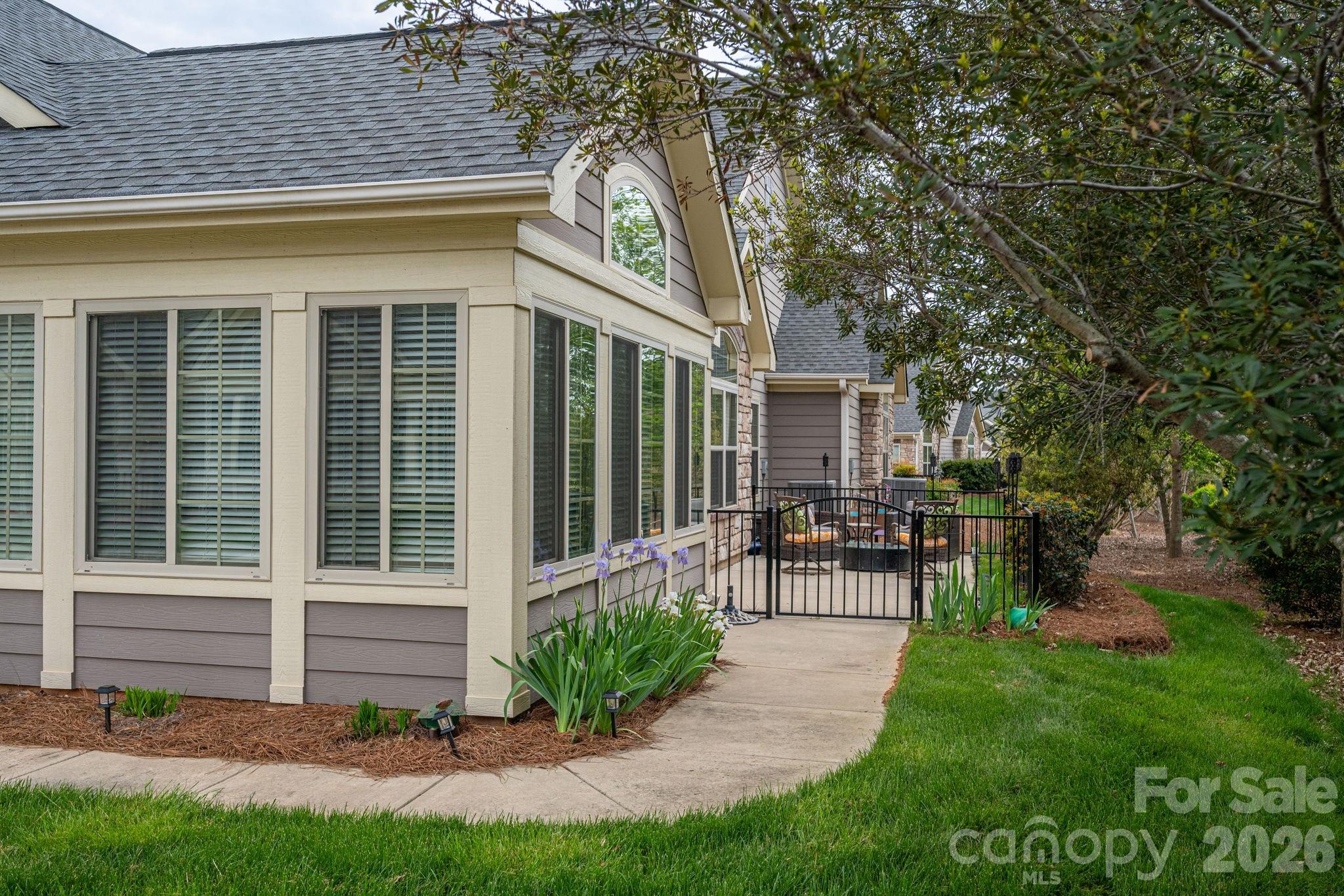 Villas at Robinson Oaks - Residential