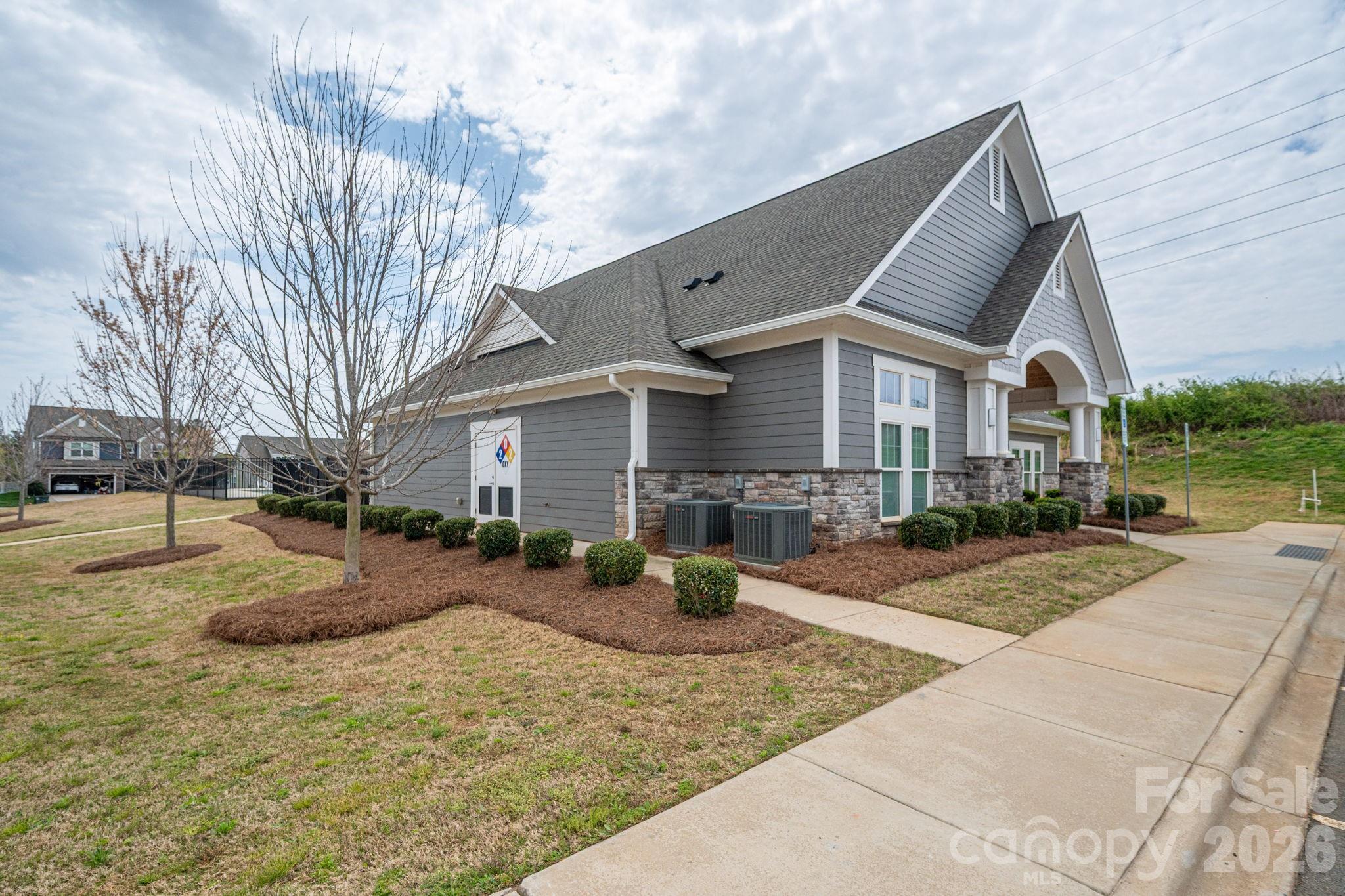 Villas at Robinson Oaks - Residential