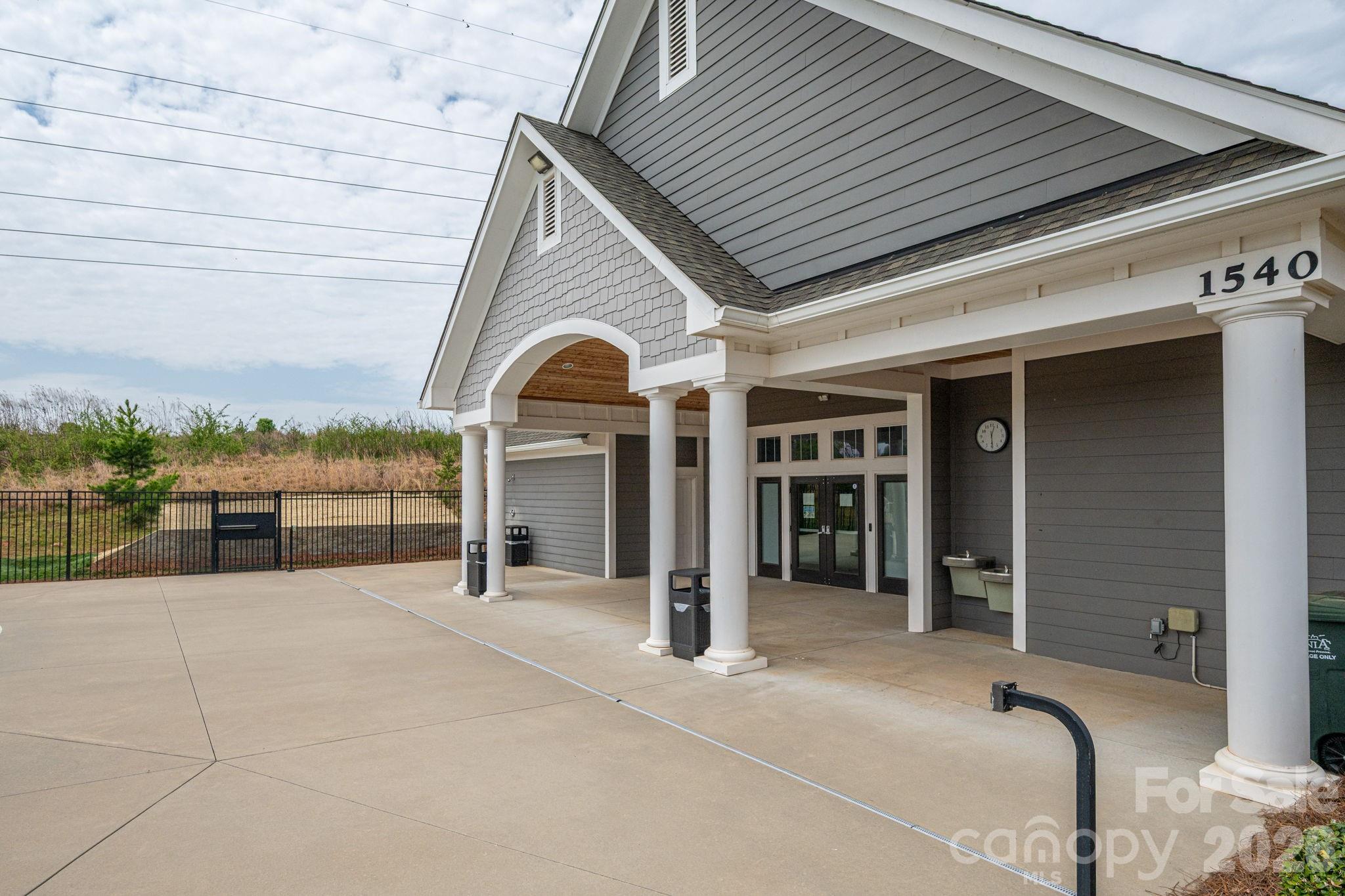 Villas at Robinson Oaks - Residential