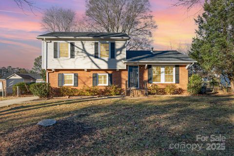 Photo of 9926 Rockmeadow Drive, Charlotte, NC 28216 (MLS # 4328485)