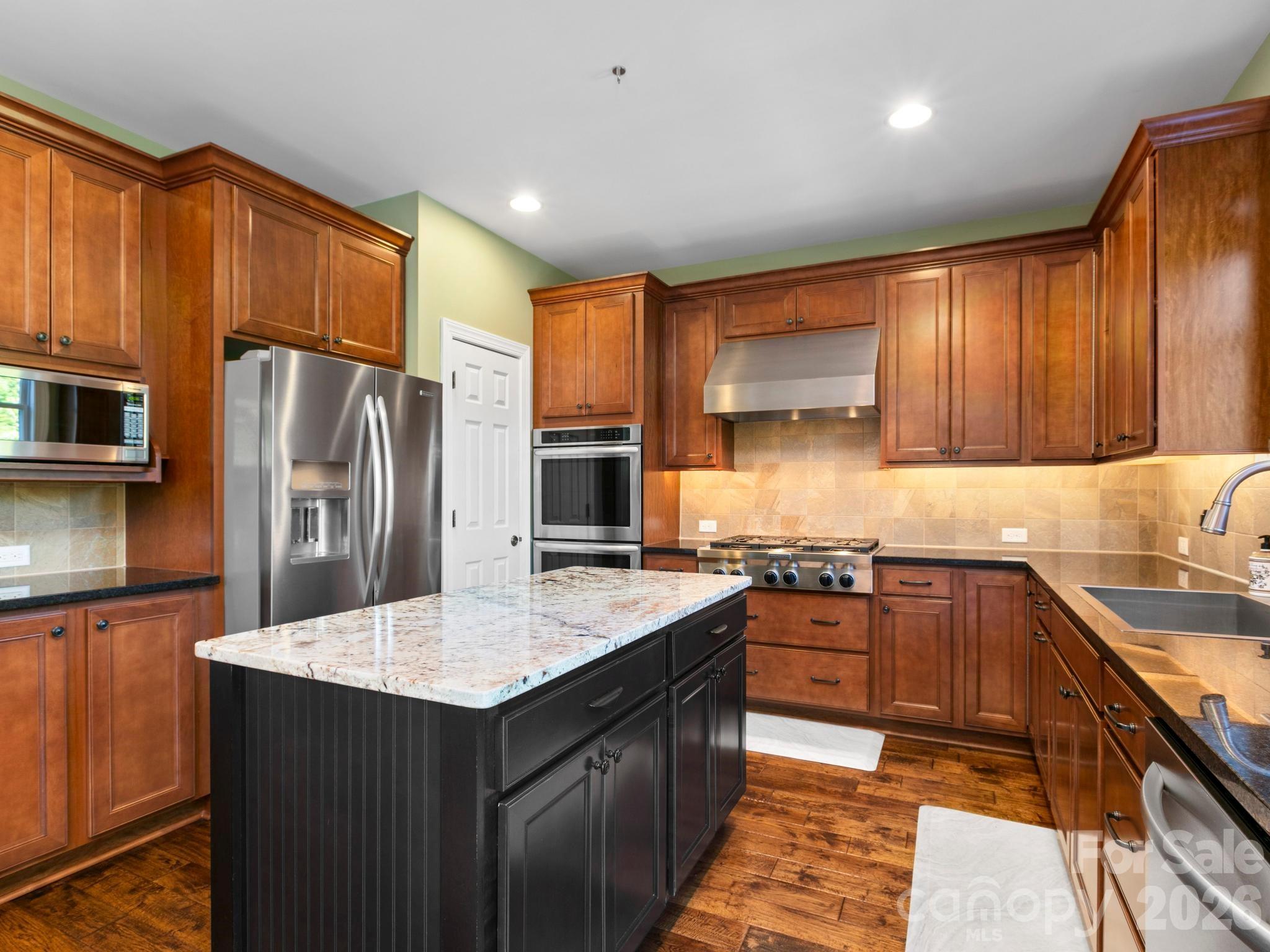 32 Lake Vista Drive