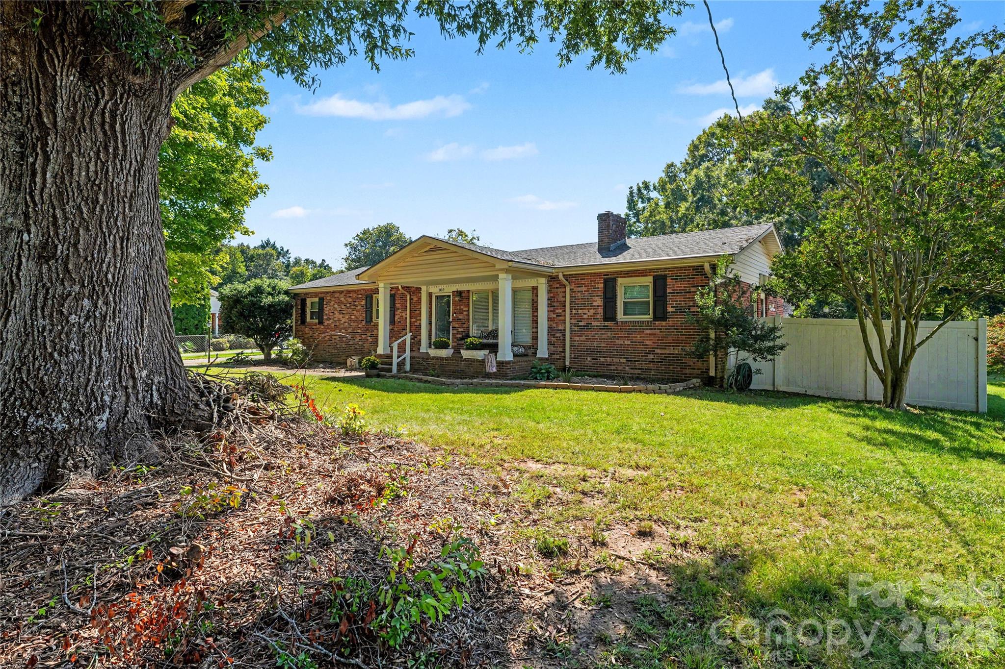 1410 36th Avenue Drive NE