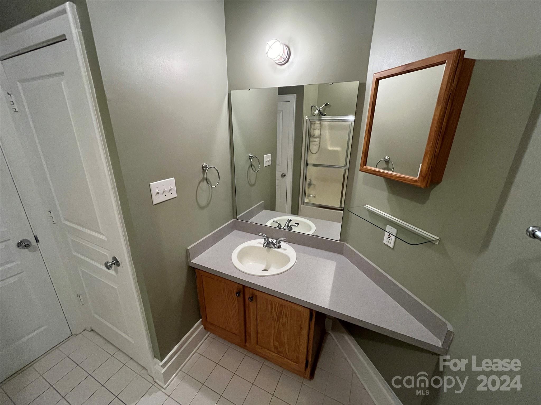 Elizabeth Lofts - Residential Lease