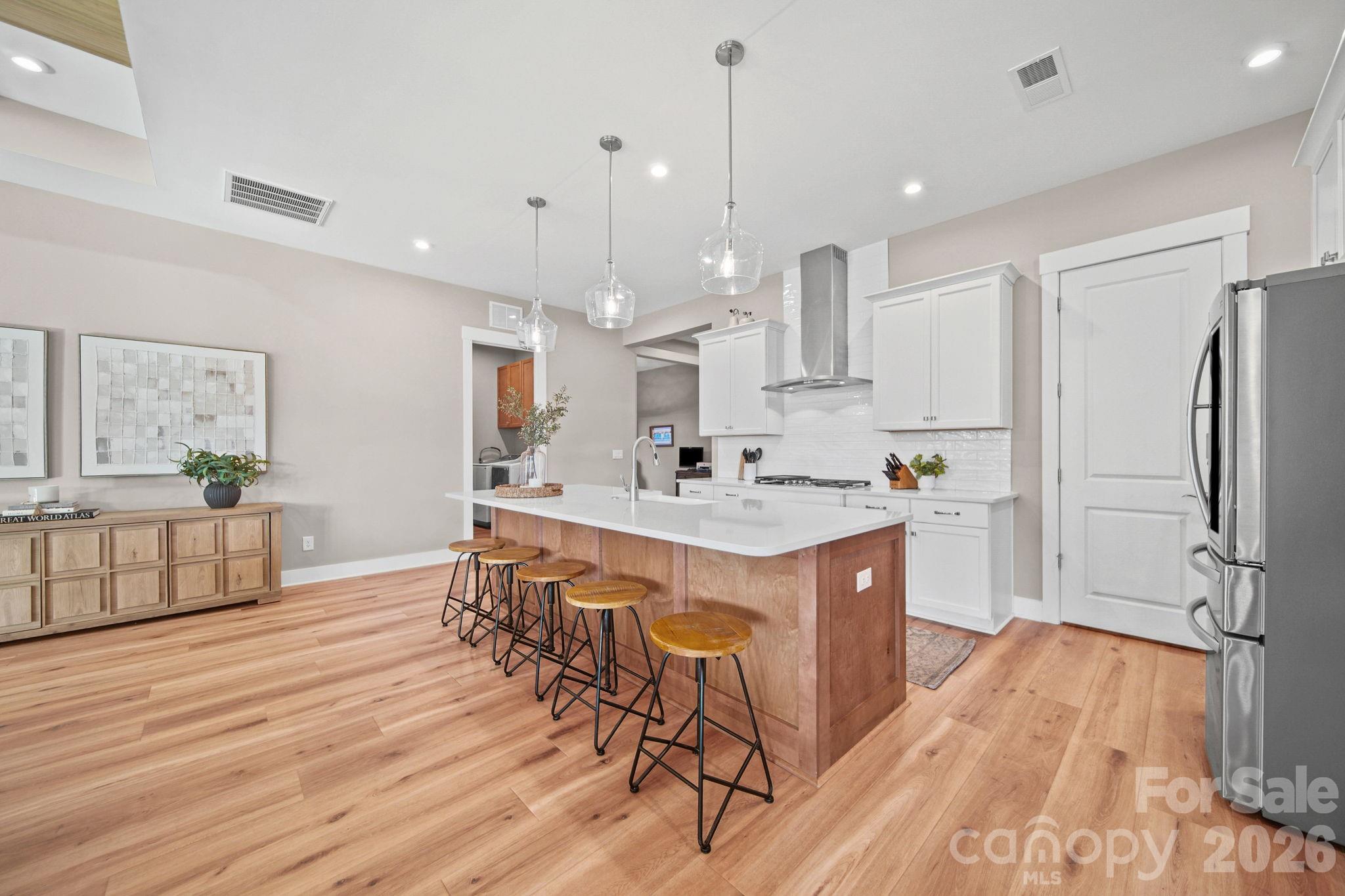 4007 Brush Creek