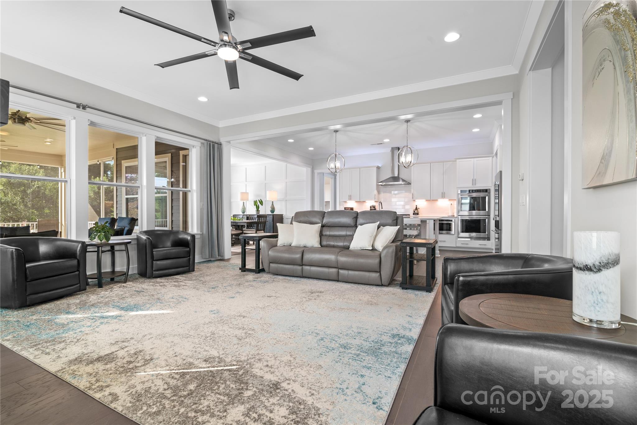 Hollins Grove - Residential