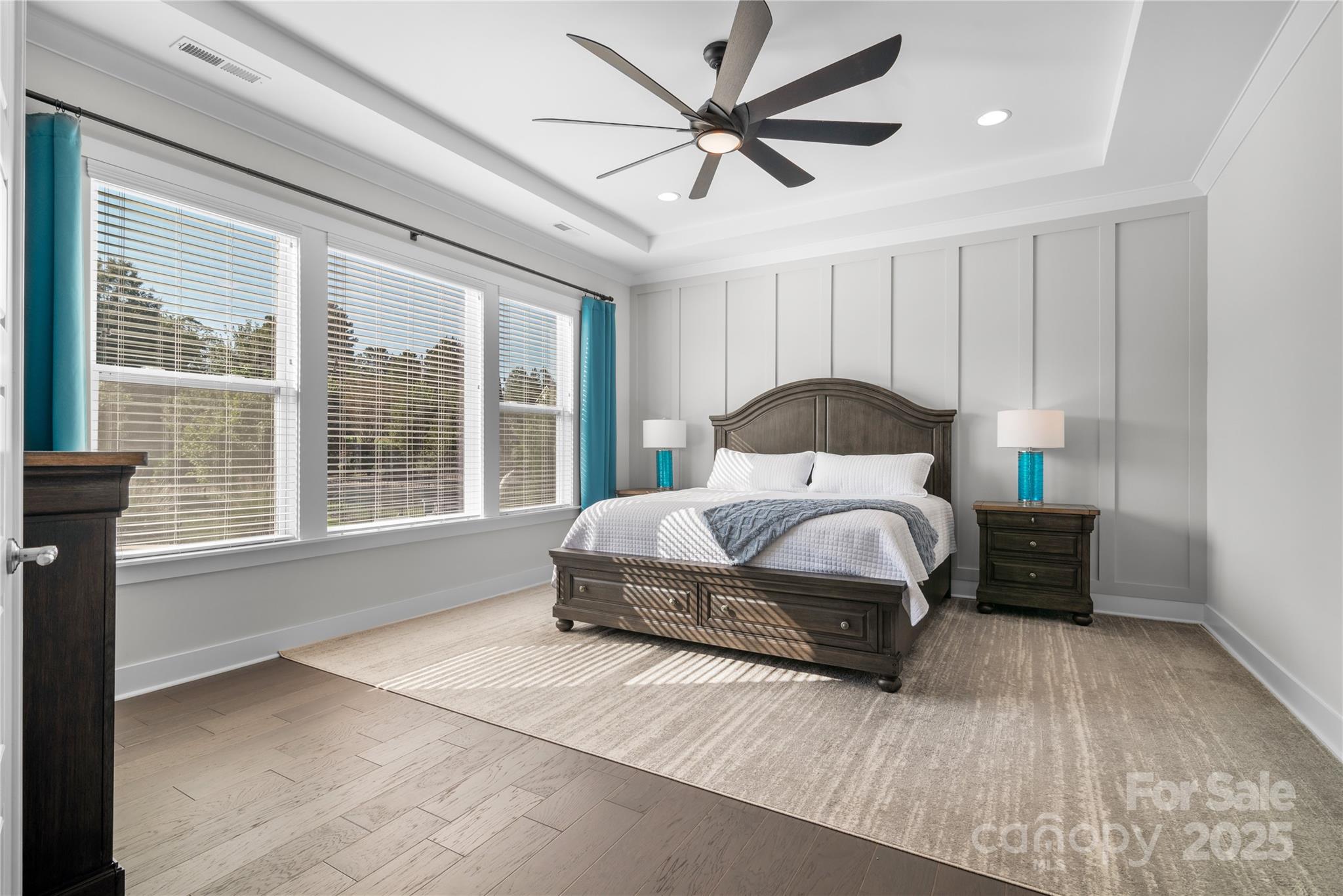 Hollins Grove - Residential