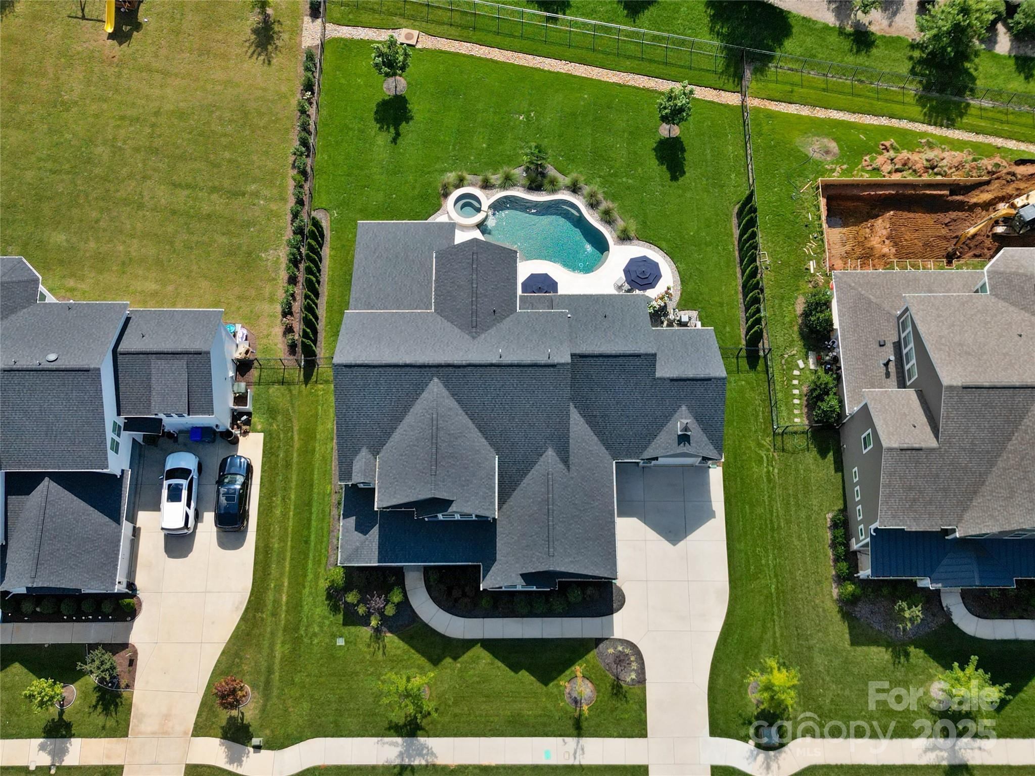 Hollins Grove - Residential