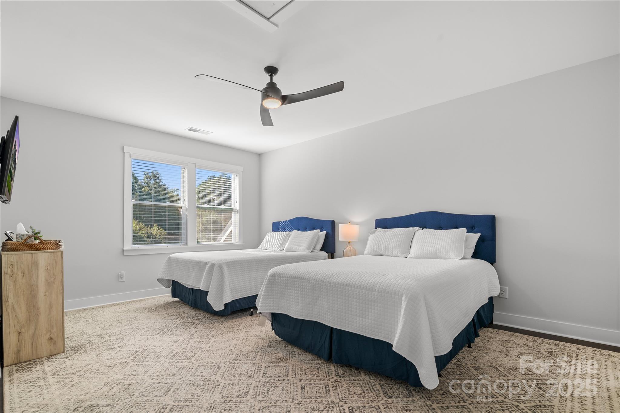 Hollins Grove - Residential