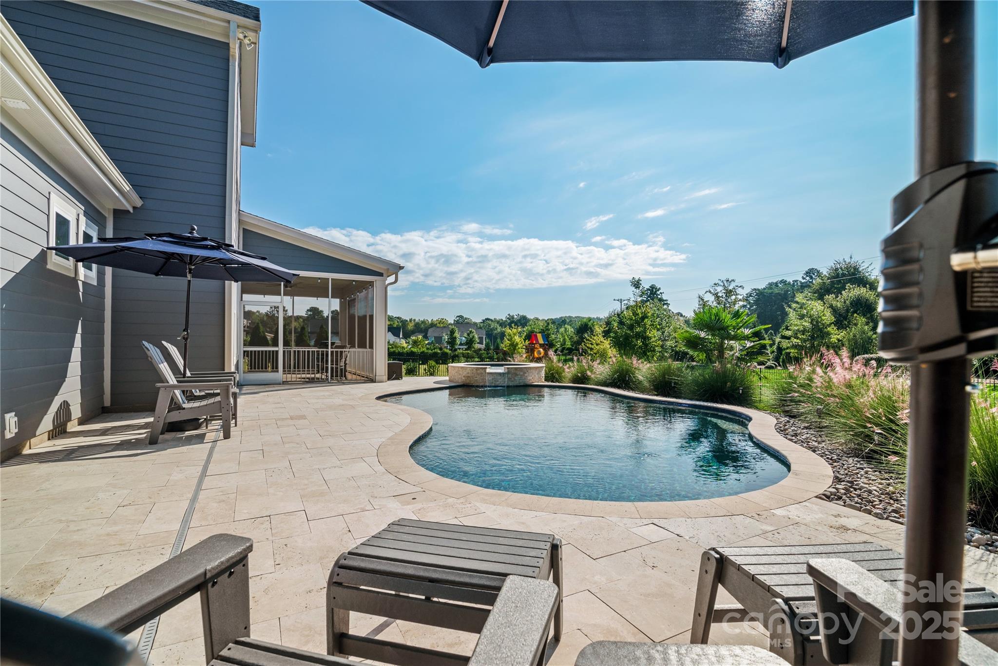 Hollins Grove - Residential