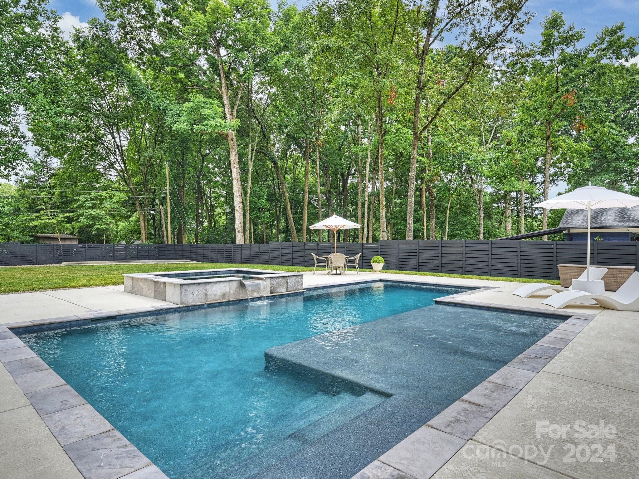 Lansdowne - Residential