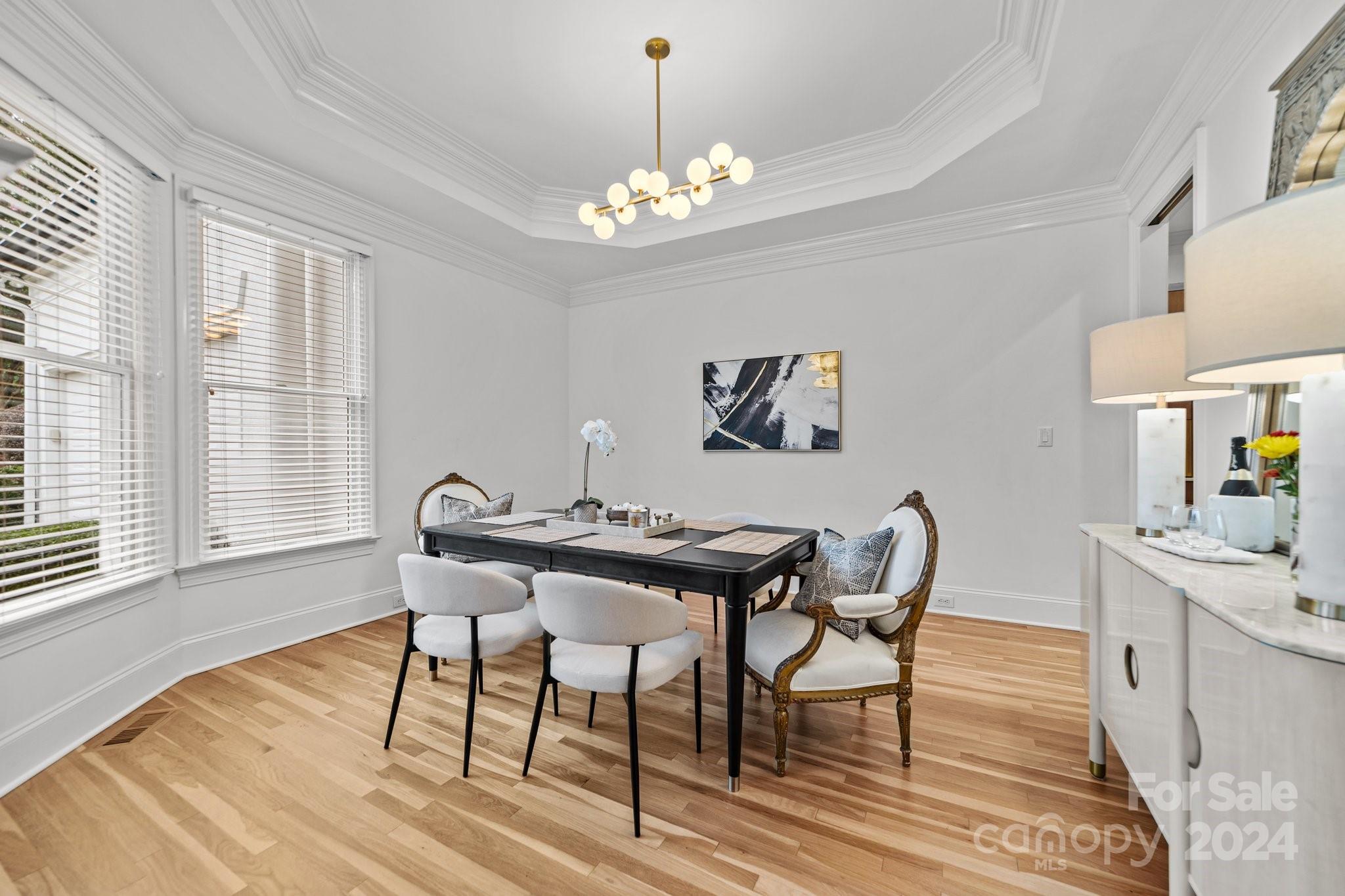 The Peninsula - Residential