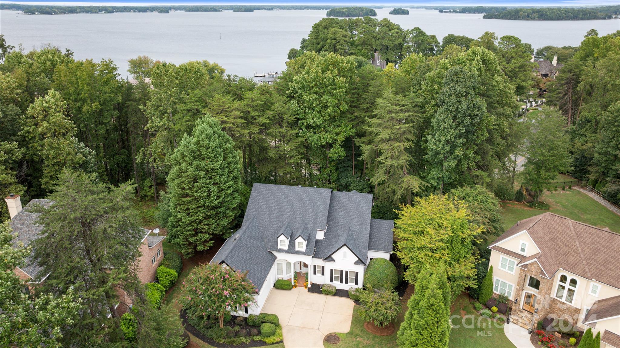 The Peninsula - Residential