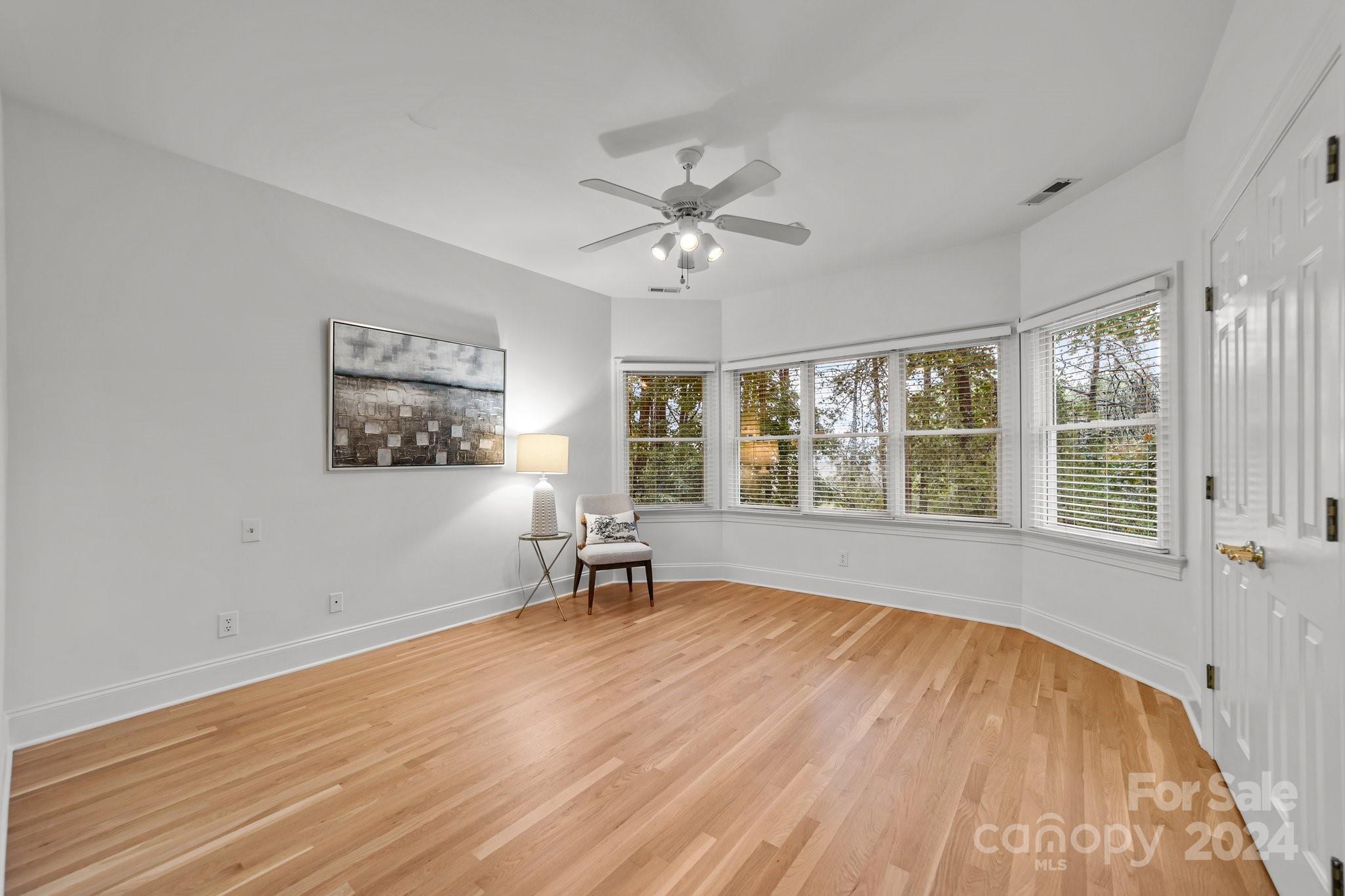 The Peninsula - Residential