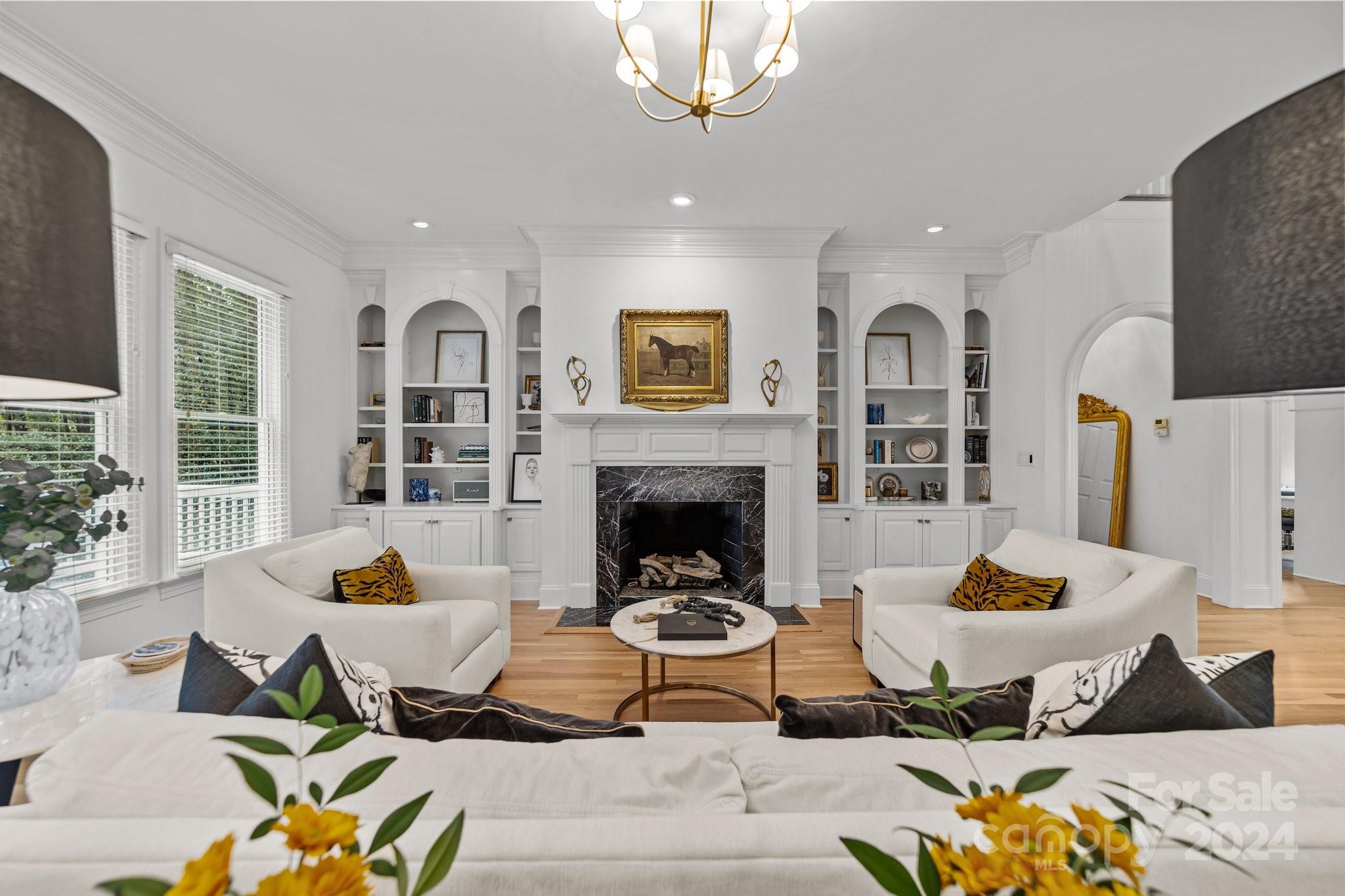 The Peninsula - Residential