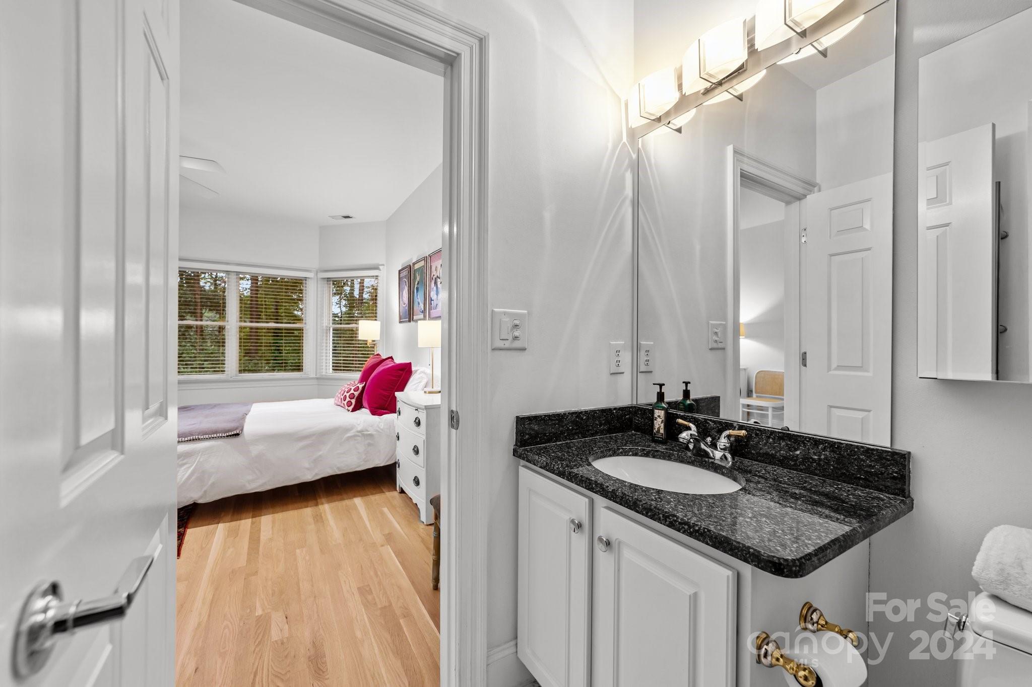 The Peninsula - Residential