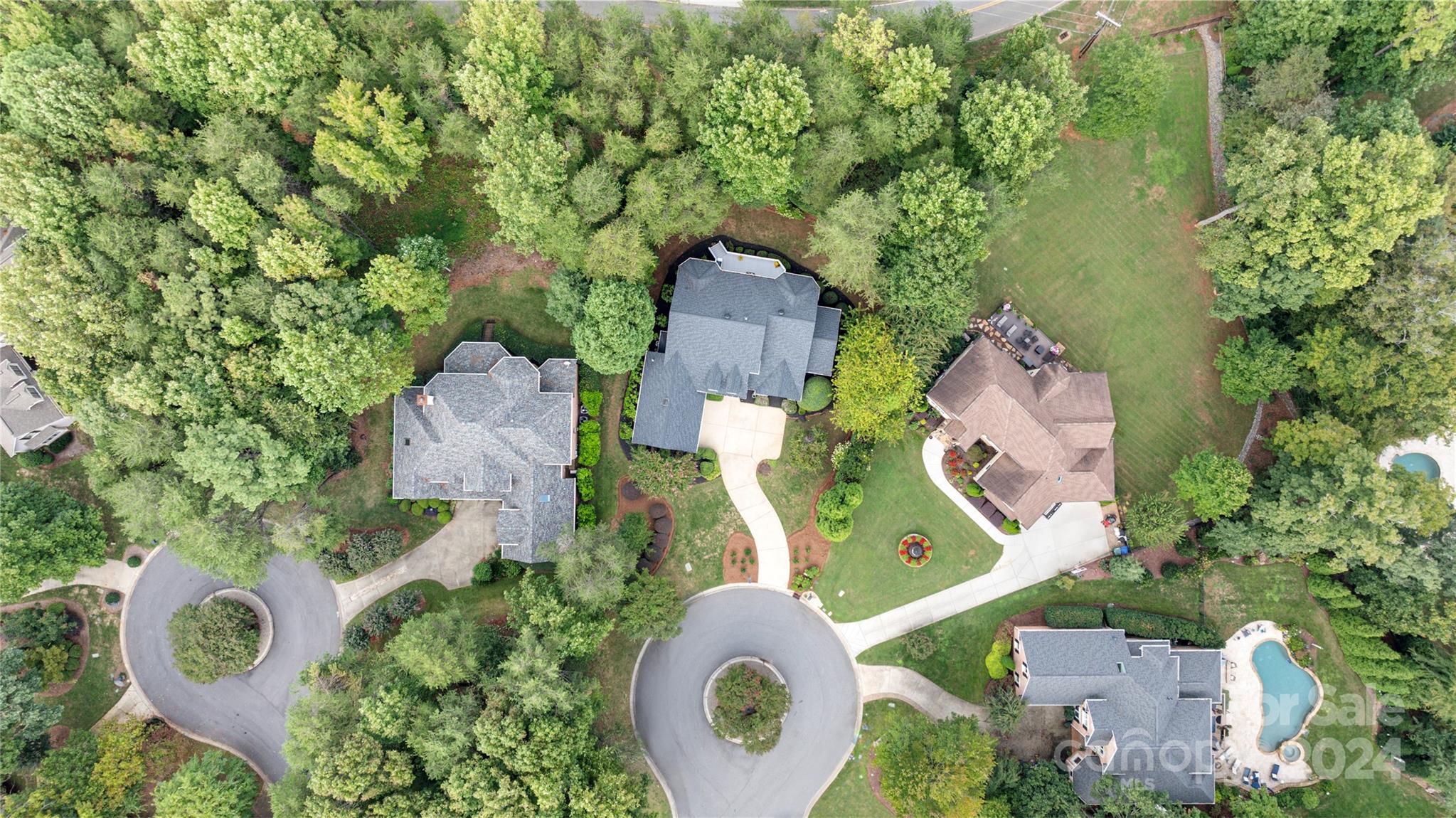 The Peninsula - Residential