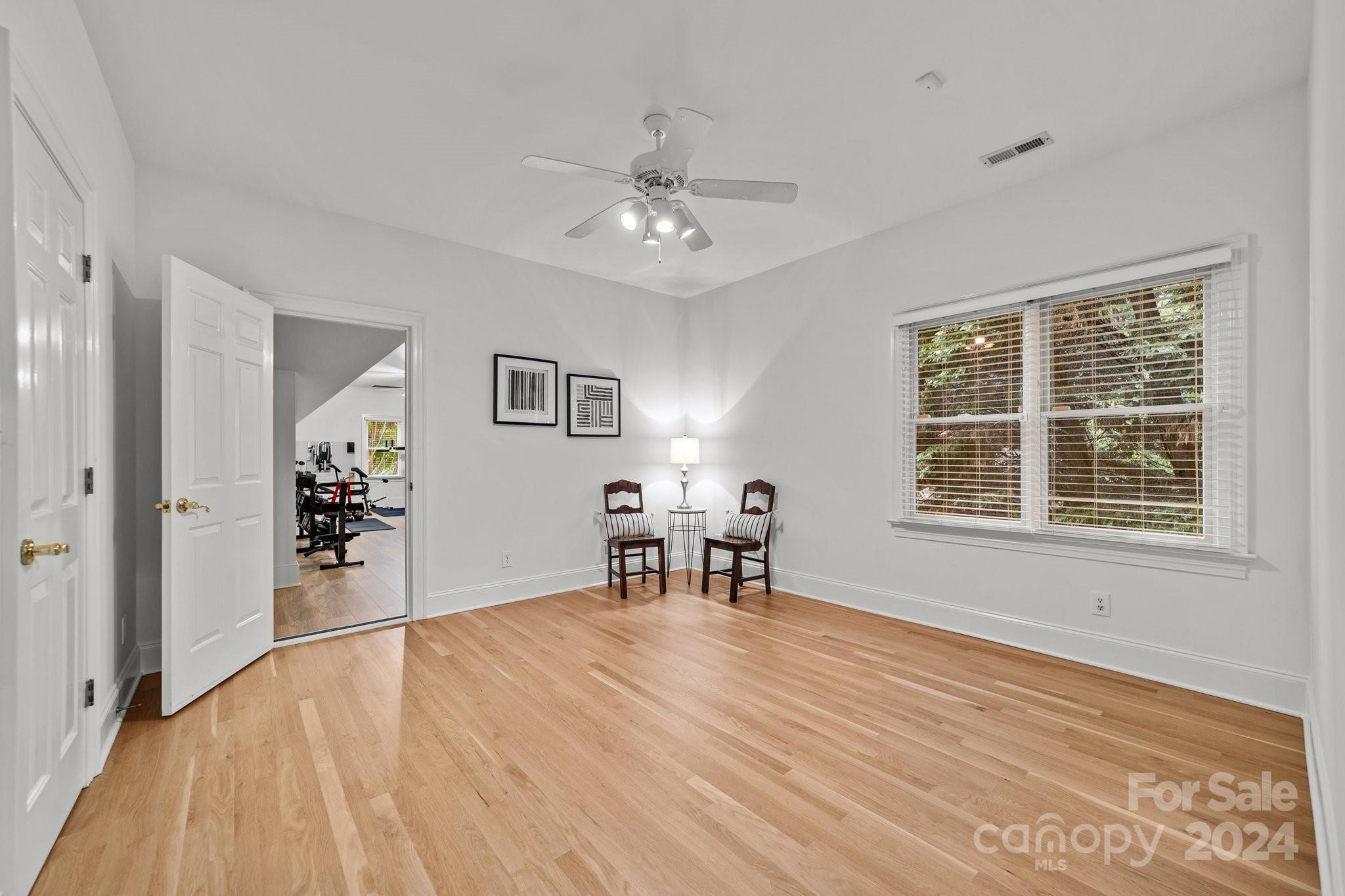 The Peninsula - Residential