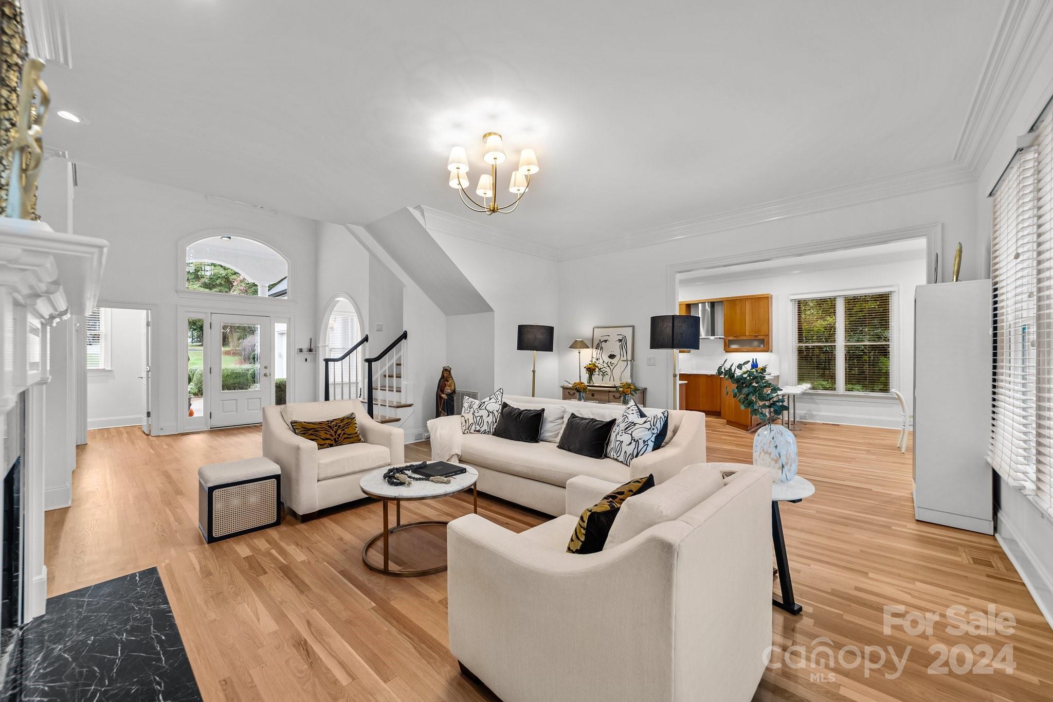 The Peninsula - Residential