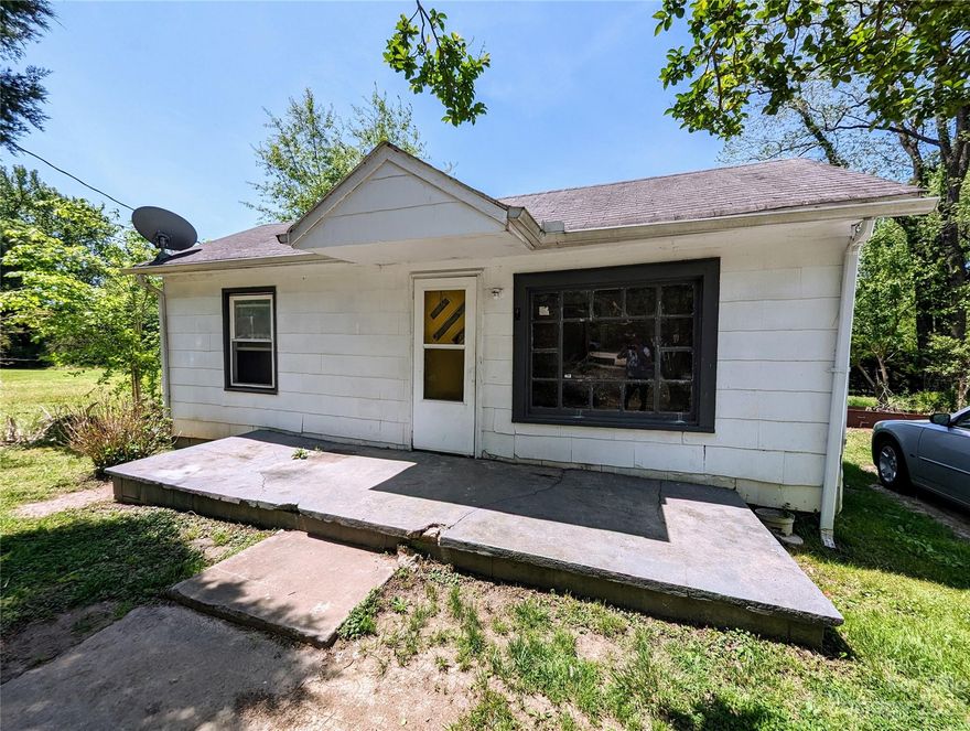 Charming As-Is Investment Opportunity: Traditional 3-Bedroom Ranch with a Proven Cash Flow
Discover this hidden gem nestled on a .14-acre lot, boasting a quaint 1,222 sqft traditional ranch-style home built in 1956. This 3-bedroom, 1.5-bathroom property offers a proven track record of generating a steady cash flow of $1,000 per month over the past three years.
Featuring a cozy backyard that is perfect for relaxation or entertaining guests, the home sits on a decently sized lot with a nice lawn.
While this home requires some TLC, the foundation is solid, and the potential for improvement is limitless. Recommended upgrades include a fresh coat of paint, roof replacement, and attention to uneven flooring. This property presents an excellent opportunity for investors or DIY enthusiasts looking to transform a house into a dream home.
Its potential and proven cash flow make it a unique and valuable find. Don't miss out on the chance to capitalize on this promising investment opportunity!