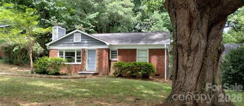 Photo of 4217 Winfield Drive, Charlotte, NC 28205 (MLS # 4404491)