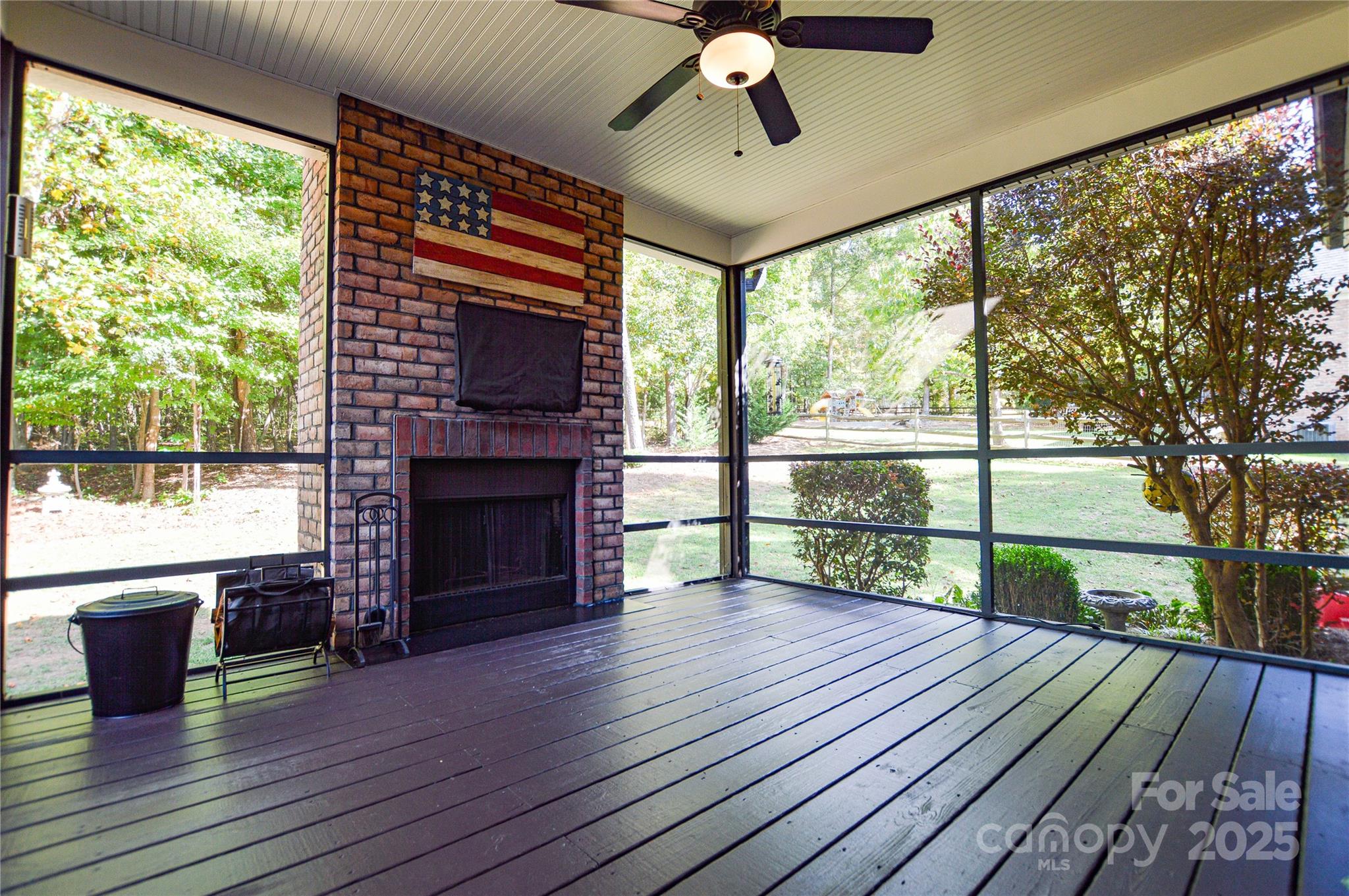 Maple Leaf - Residential