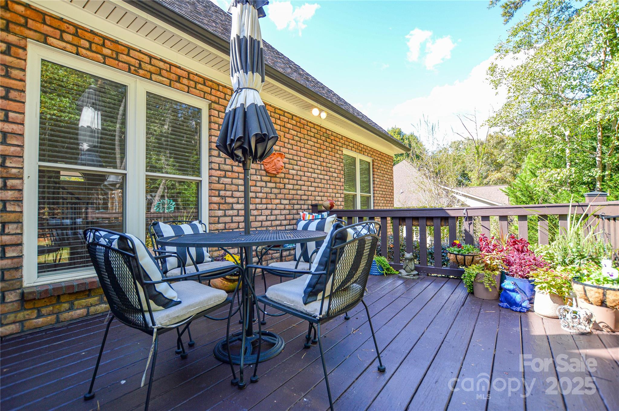 Maple Leaf - Residential