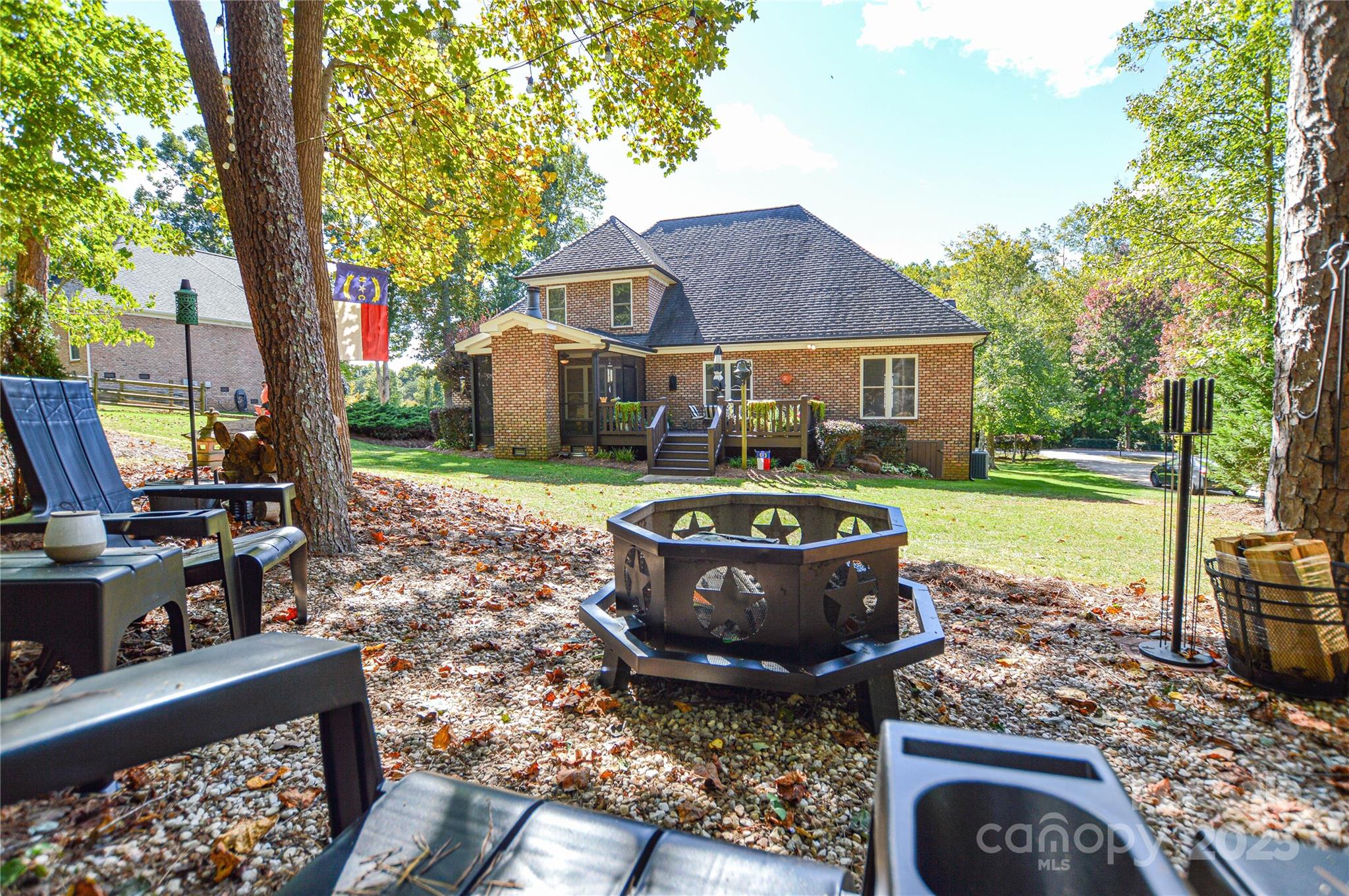 Maple Leaf - Residential