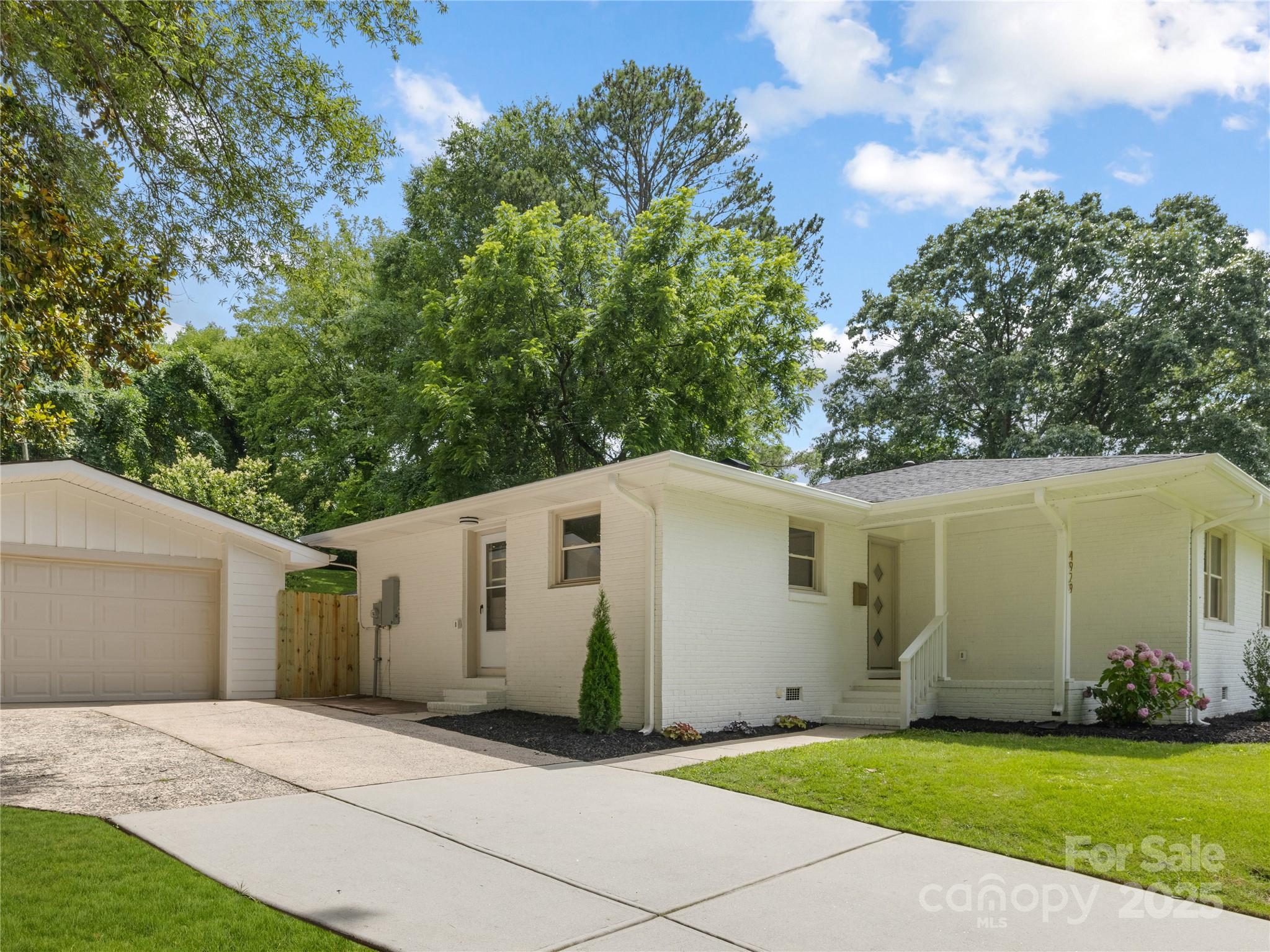 4929 Prentice Place