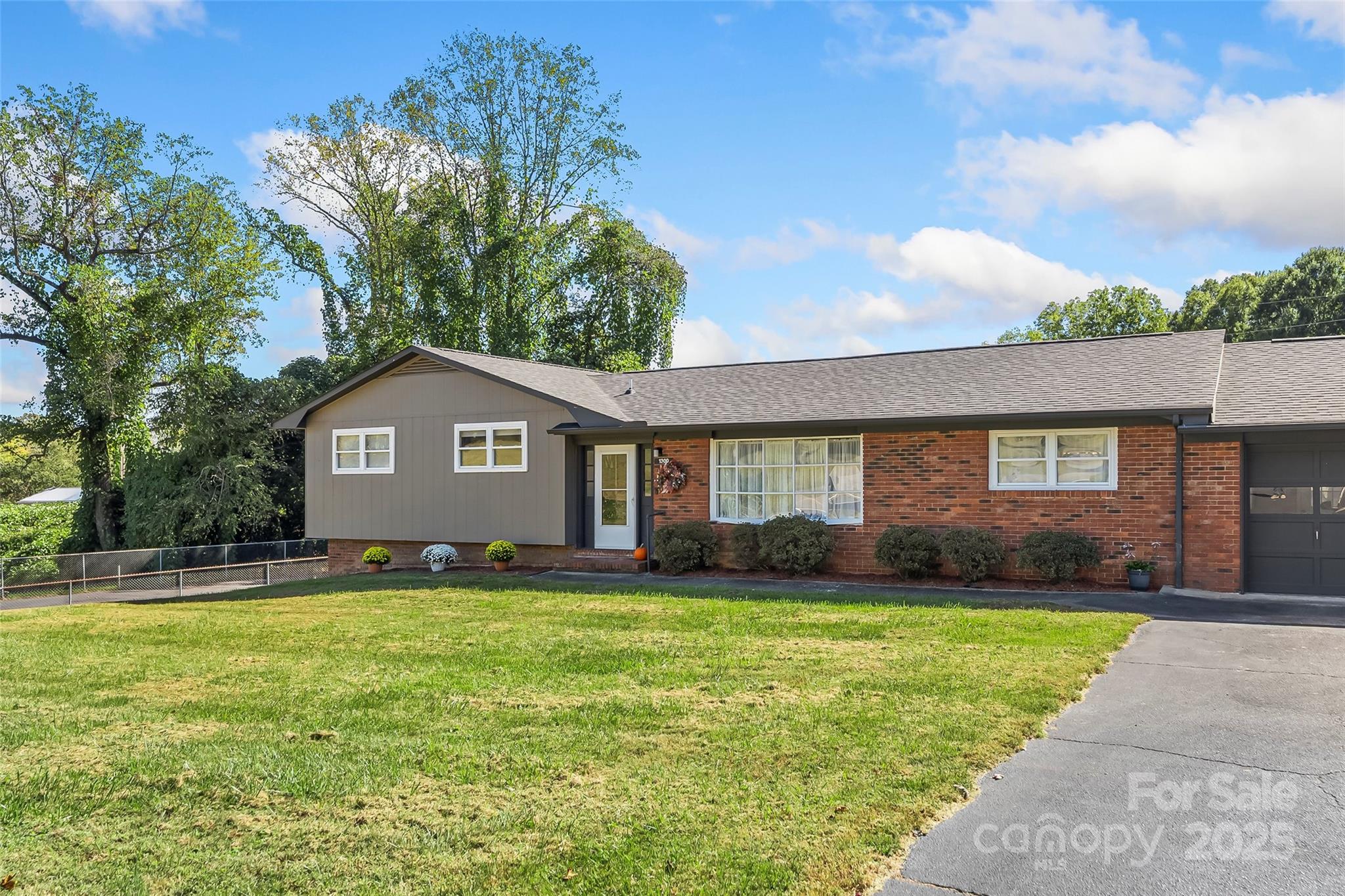 1300 Hankins Road