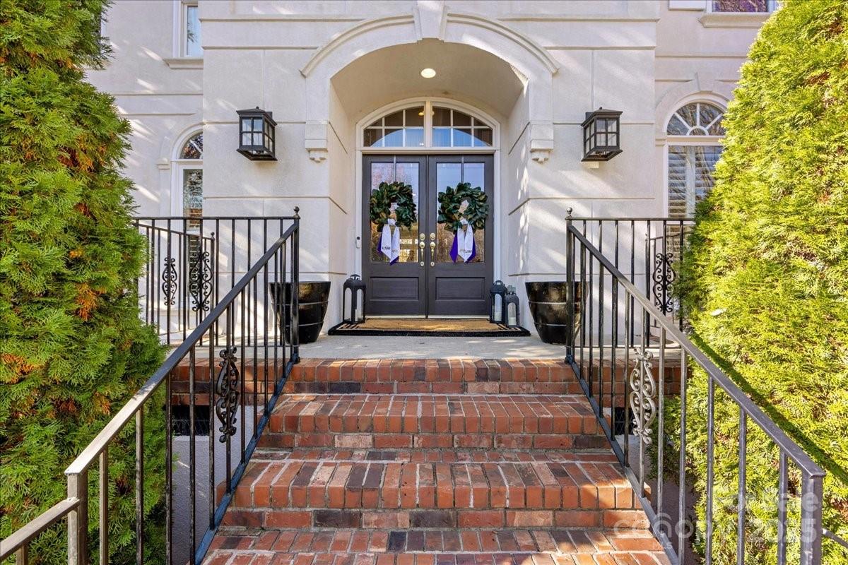 7625 Seton House Lane